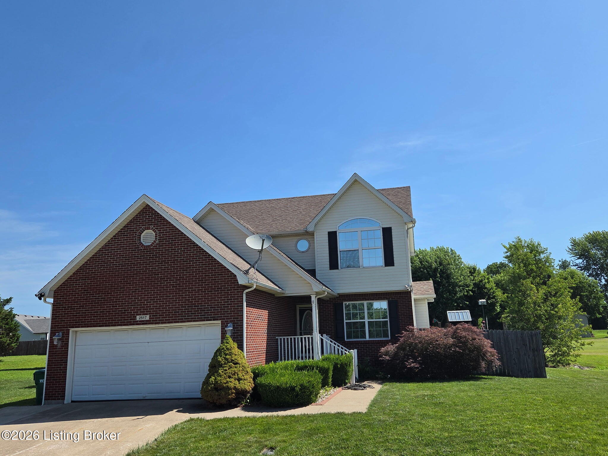 2517 Kensington Way Property Photo 1