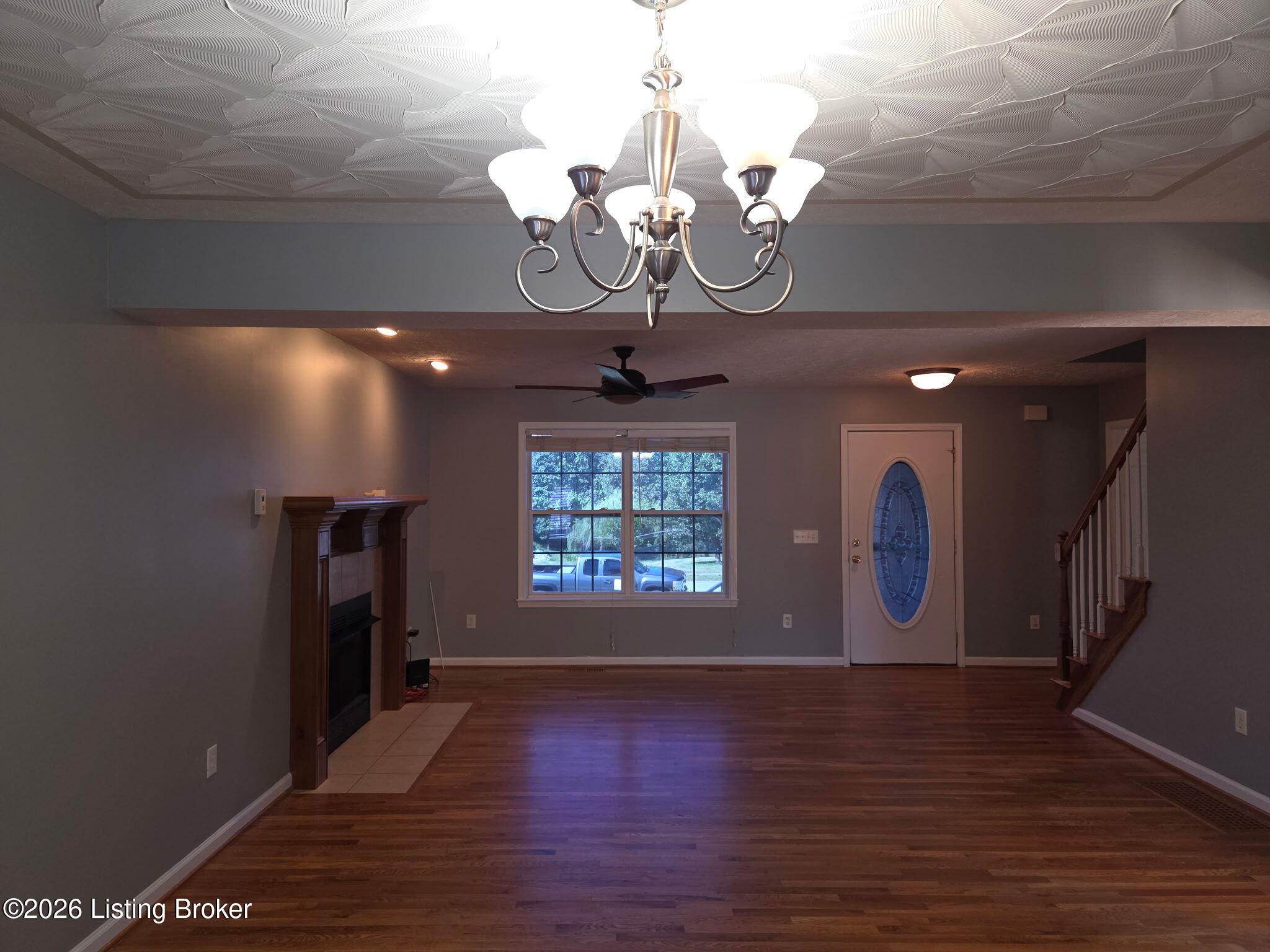2517 Kensington Way Property Photo 3