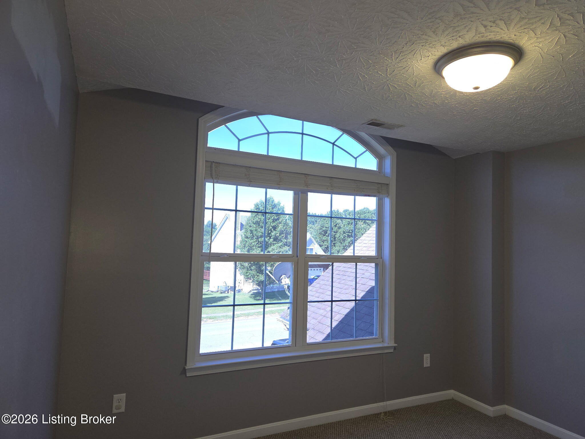 2517 Kensington Way Property Photo 37
