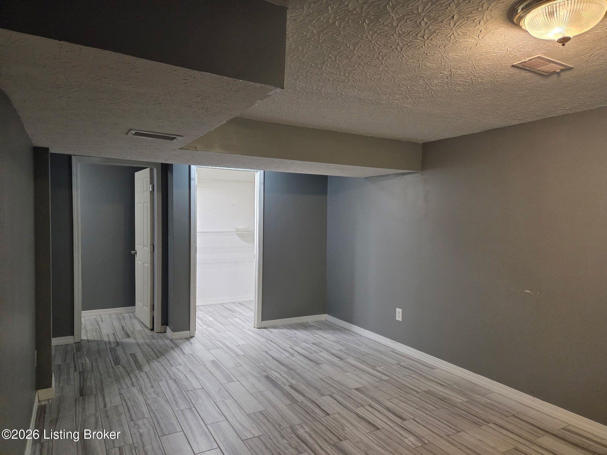 2517 Kensington Way Property Photo 51