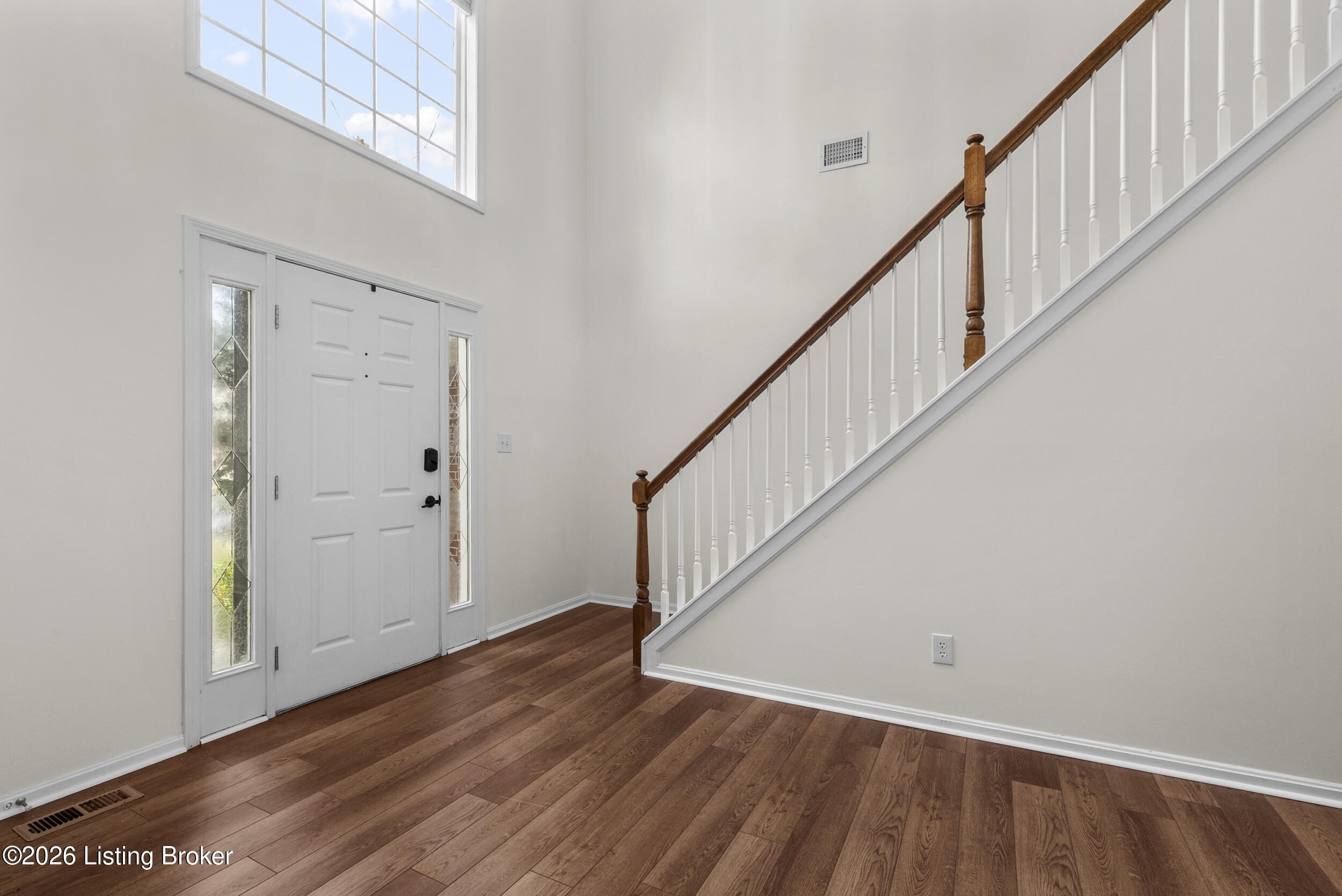 10123 Spring Gate Dr Property Photo 5