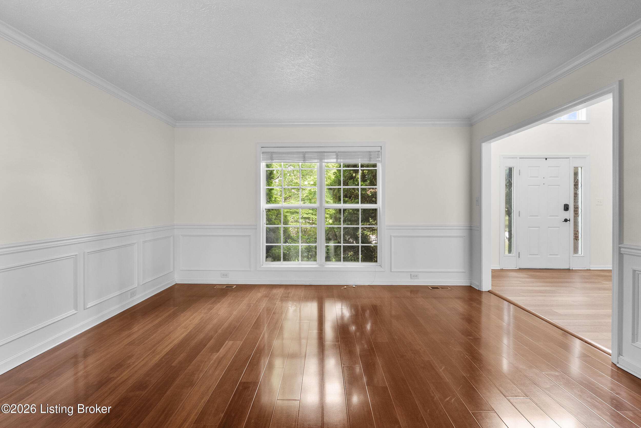 10123 Spring Gate Dr Property Photo 8