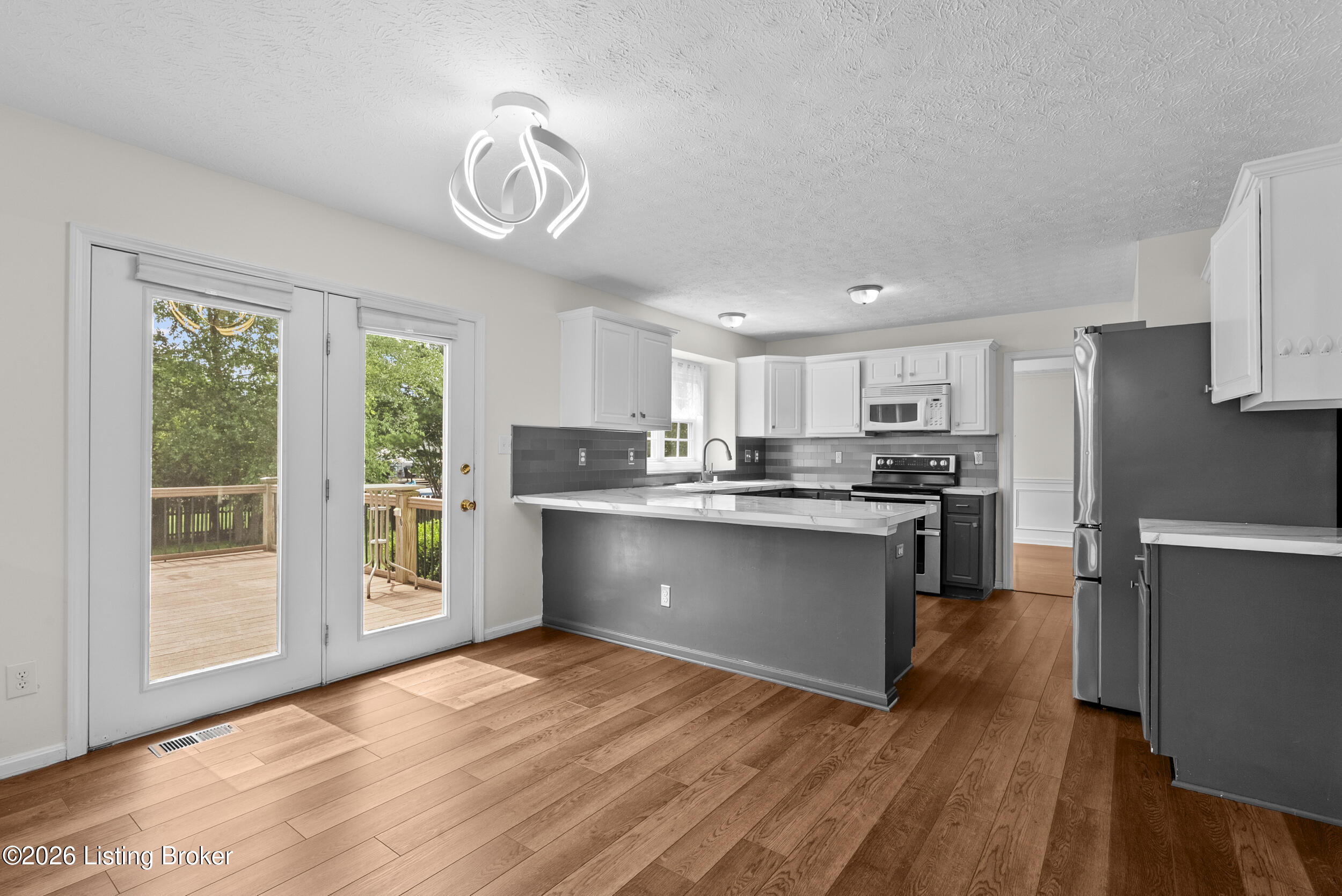 10123 Spring Gate Dr Property Photo 16