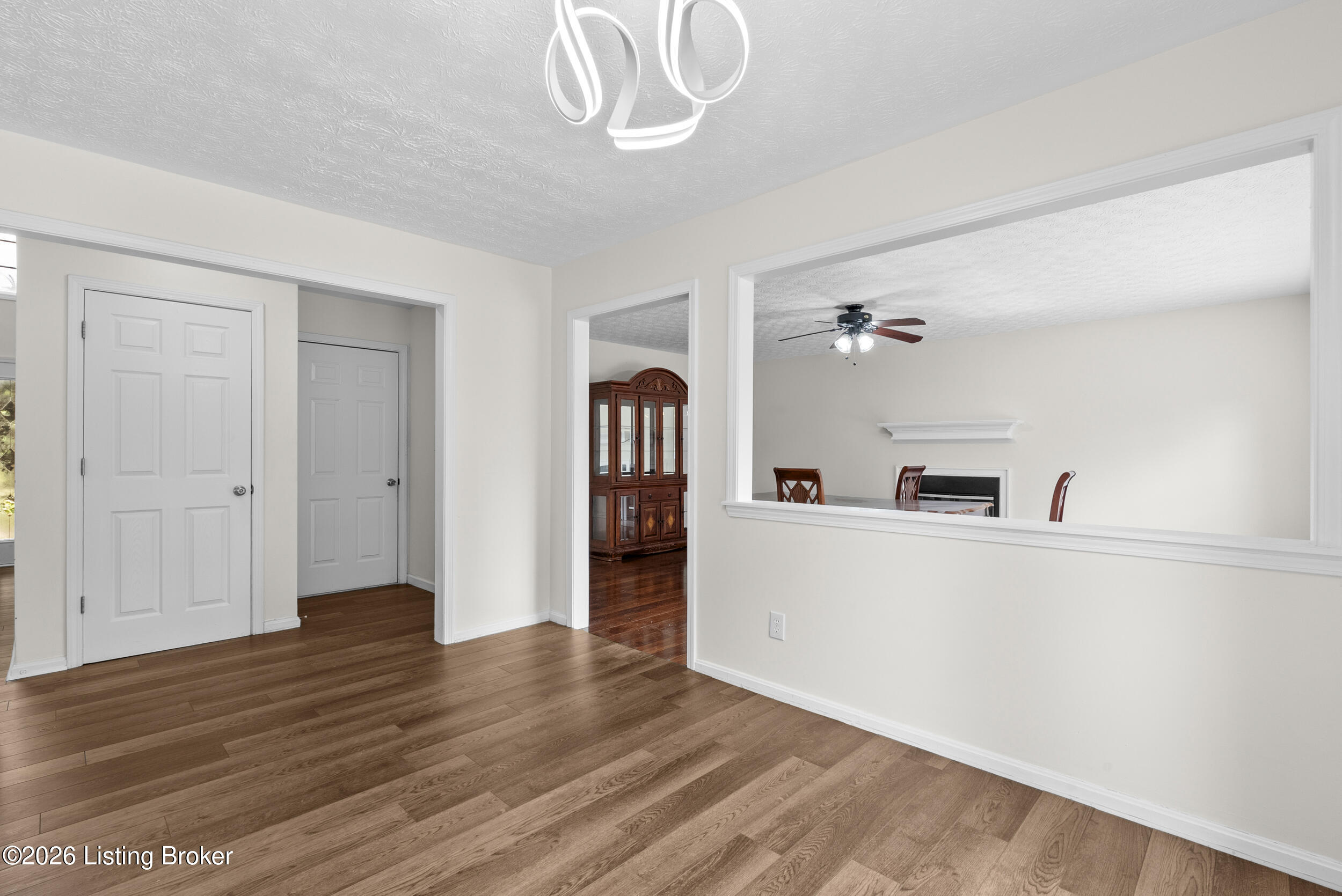 10123 Spring Gate Dr Property Photo 17