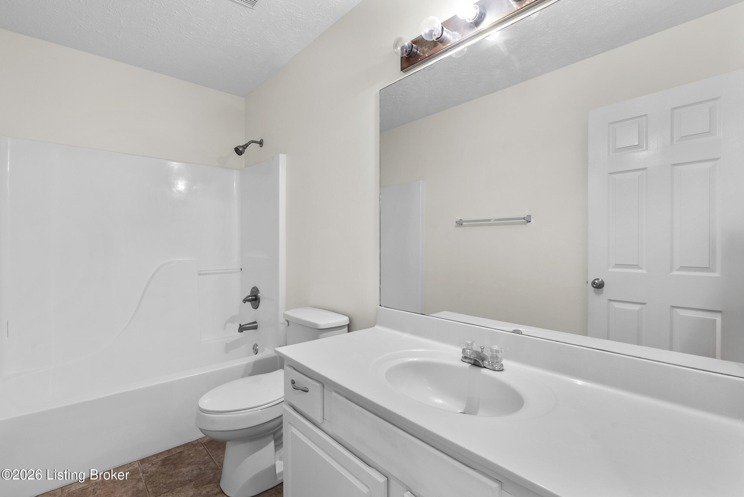 10123 Spring Gate Dr Property Photo 31