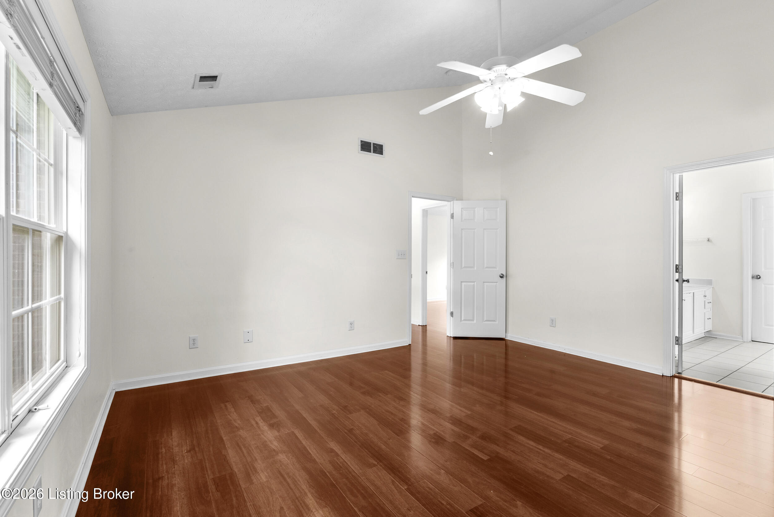 10123 Spring Gate Dr Property Photo 39