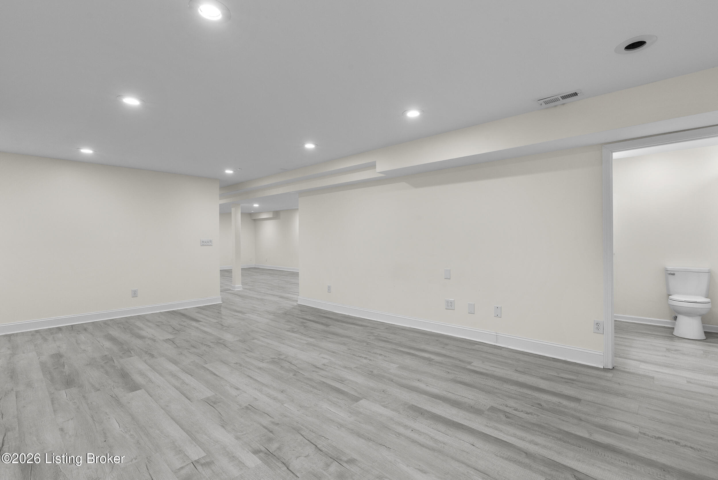10123 Spring Gate Dr Property Photo 46