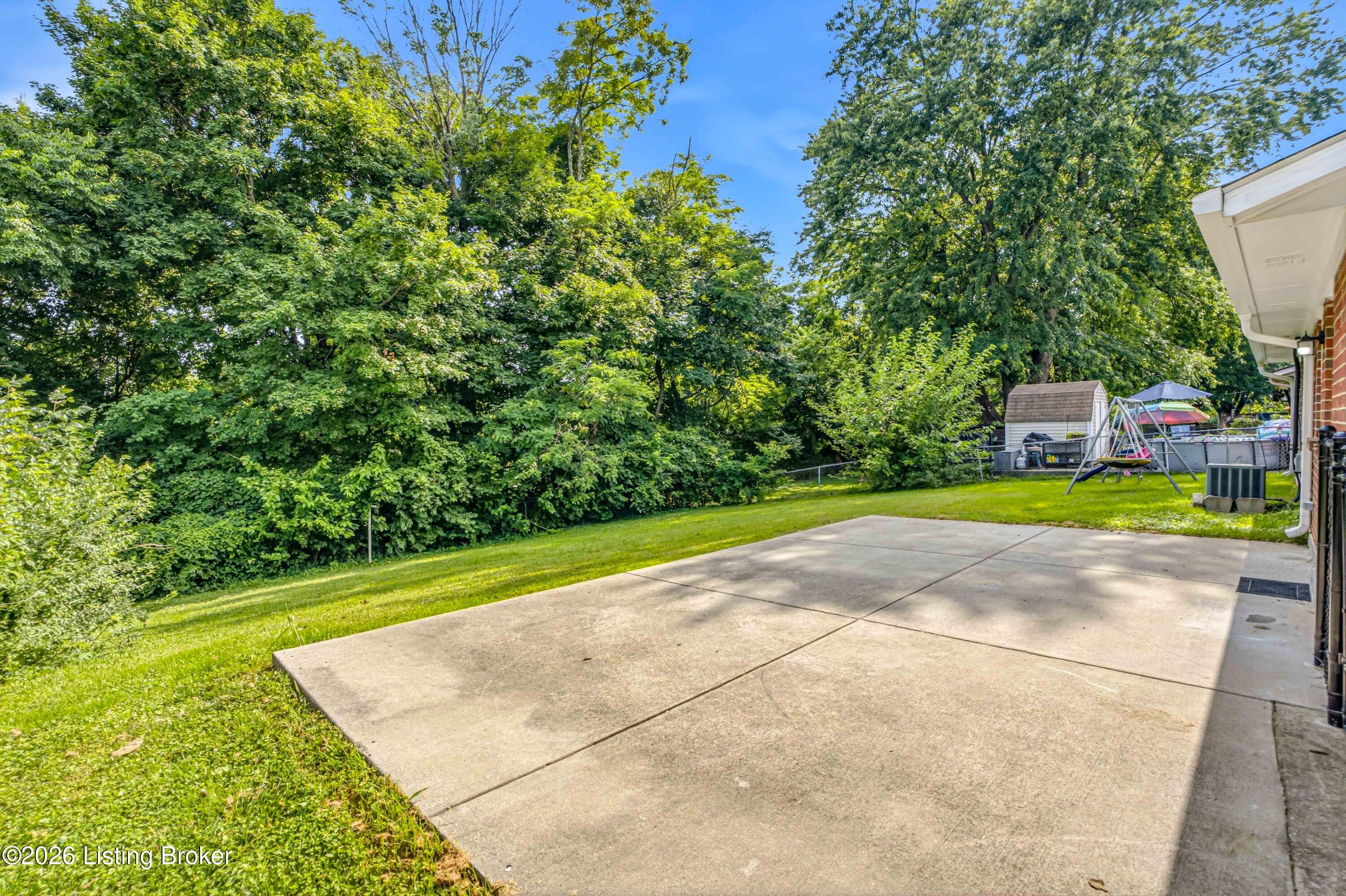 6812 Nalery Way Property Photo 5