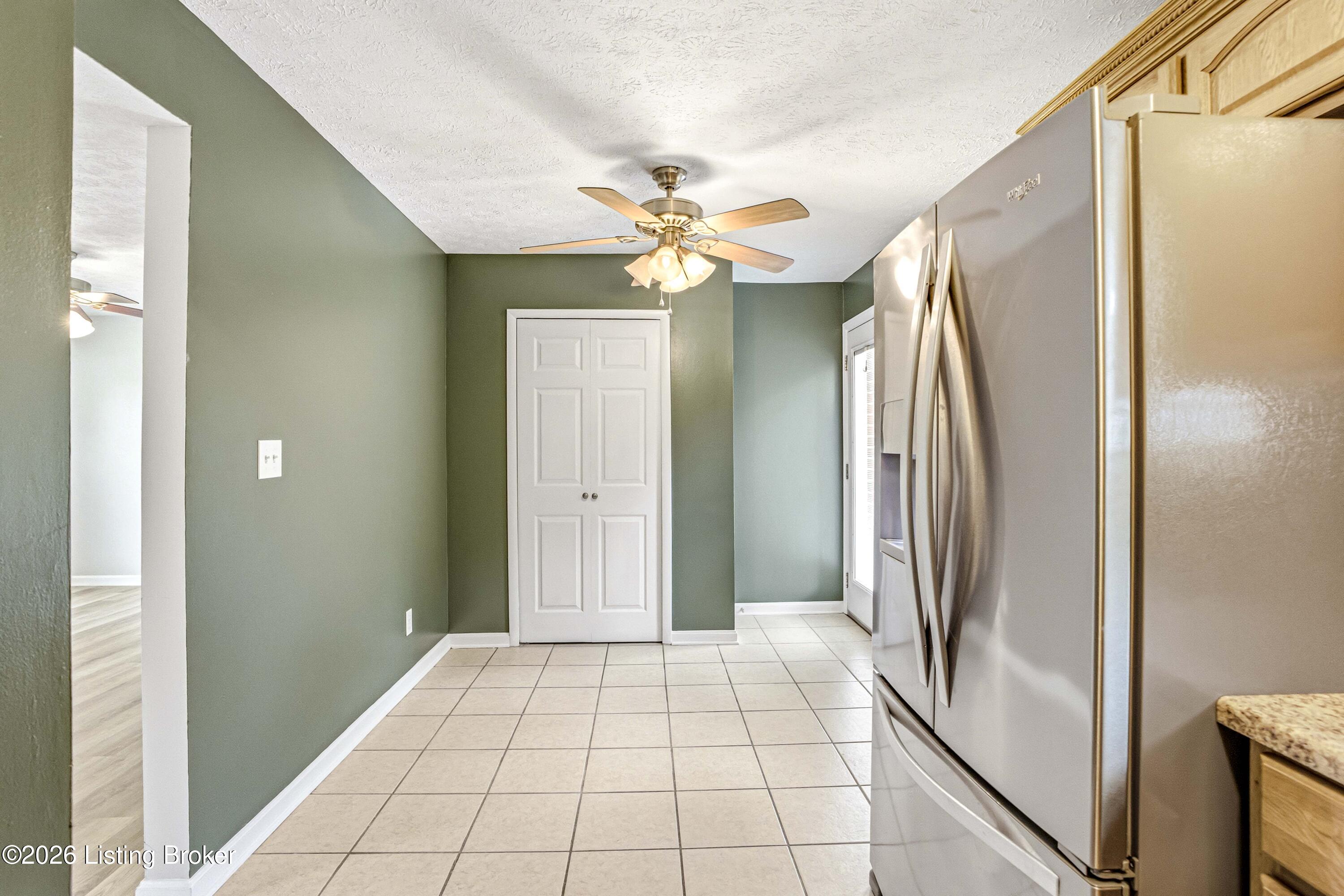 6812 Nalery Way Property Photo 9