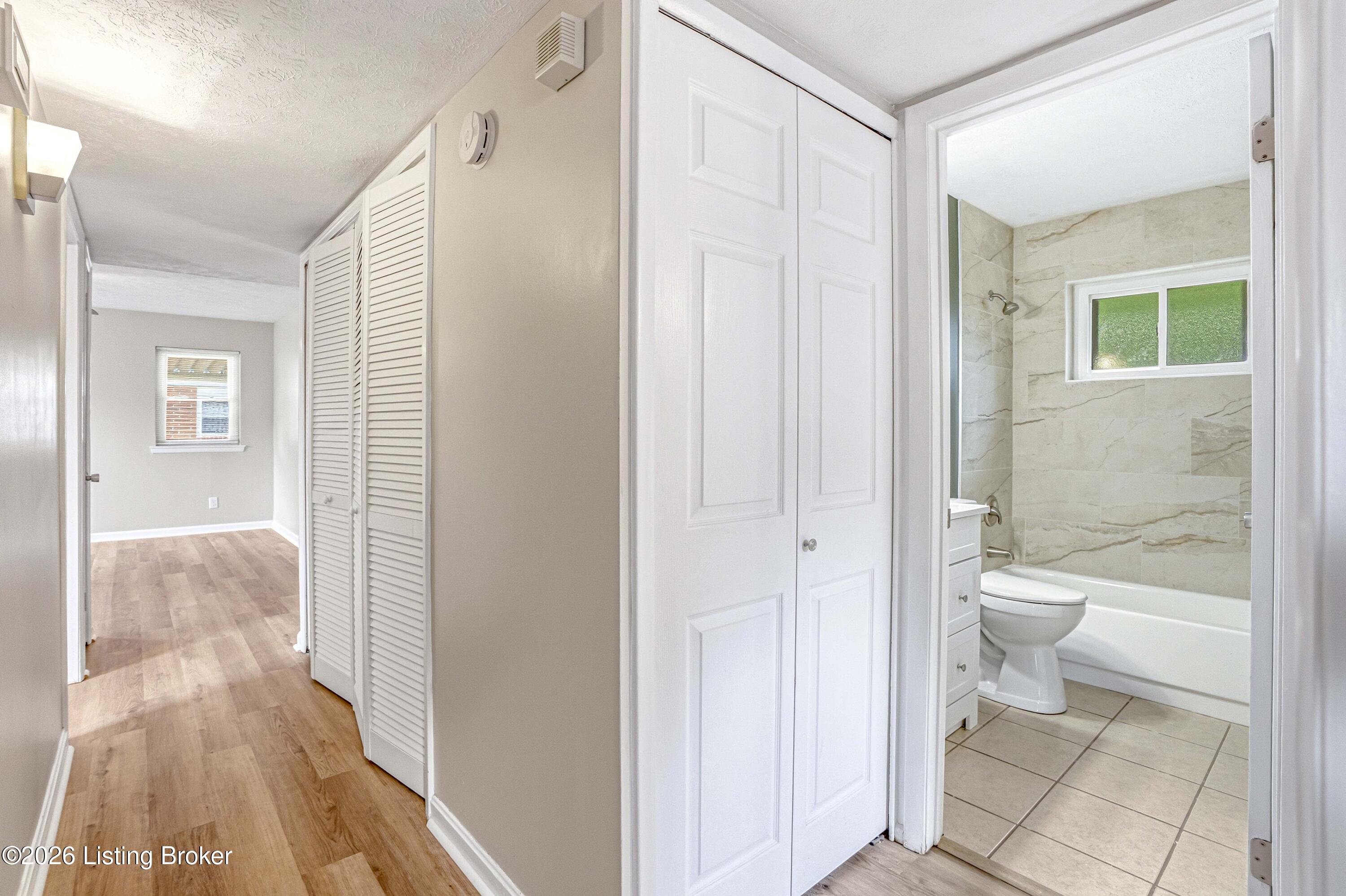 6812 Nalery Way Property Photo 22