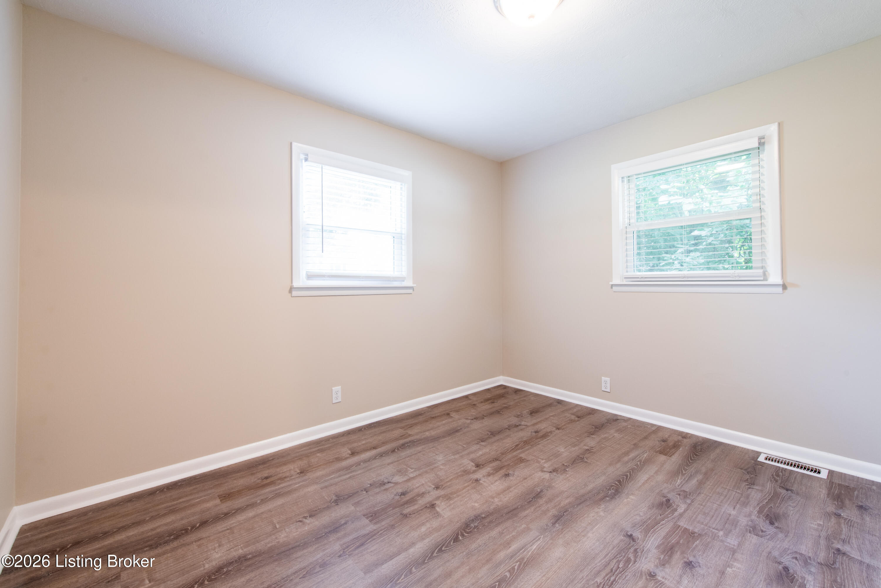 2306 Youngland Ave Property Photo 13