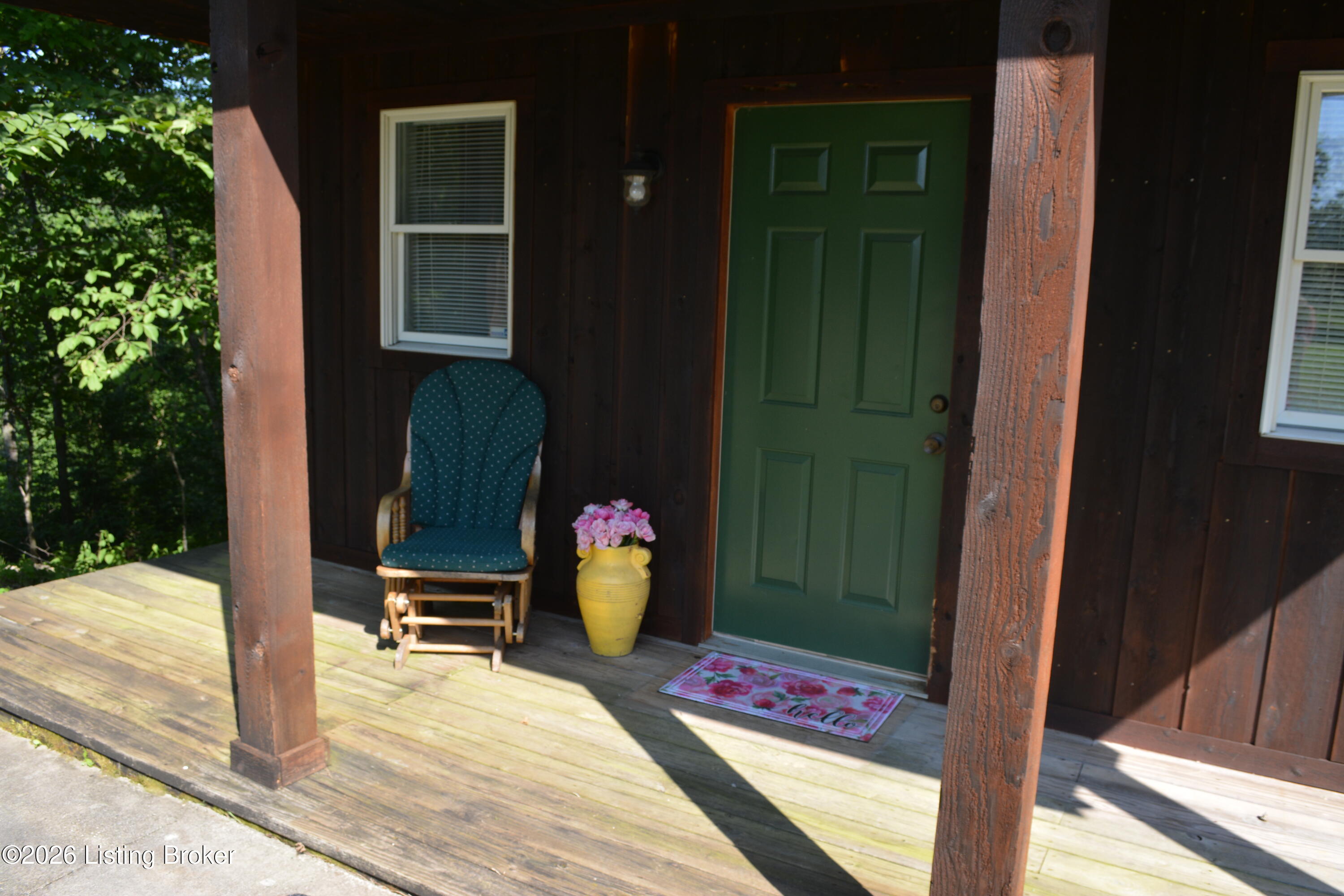 581 Noah's Ln Property Photo 15