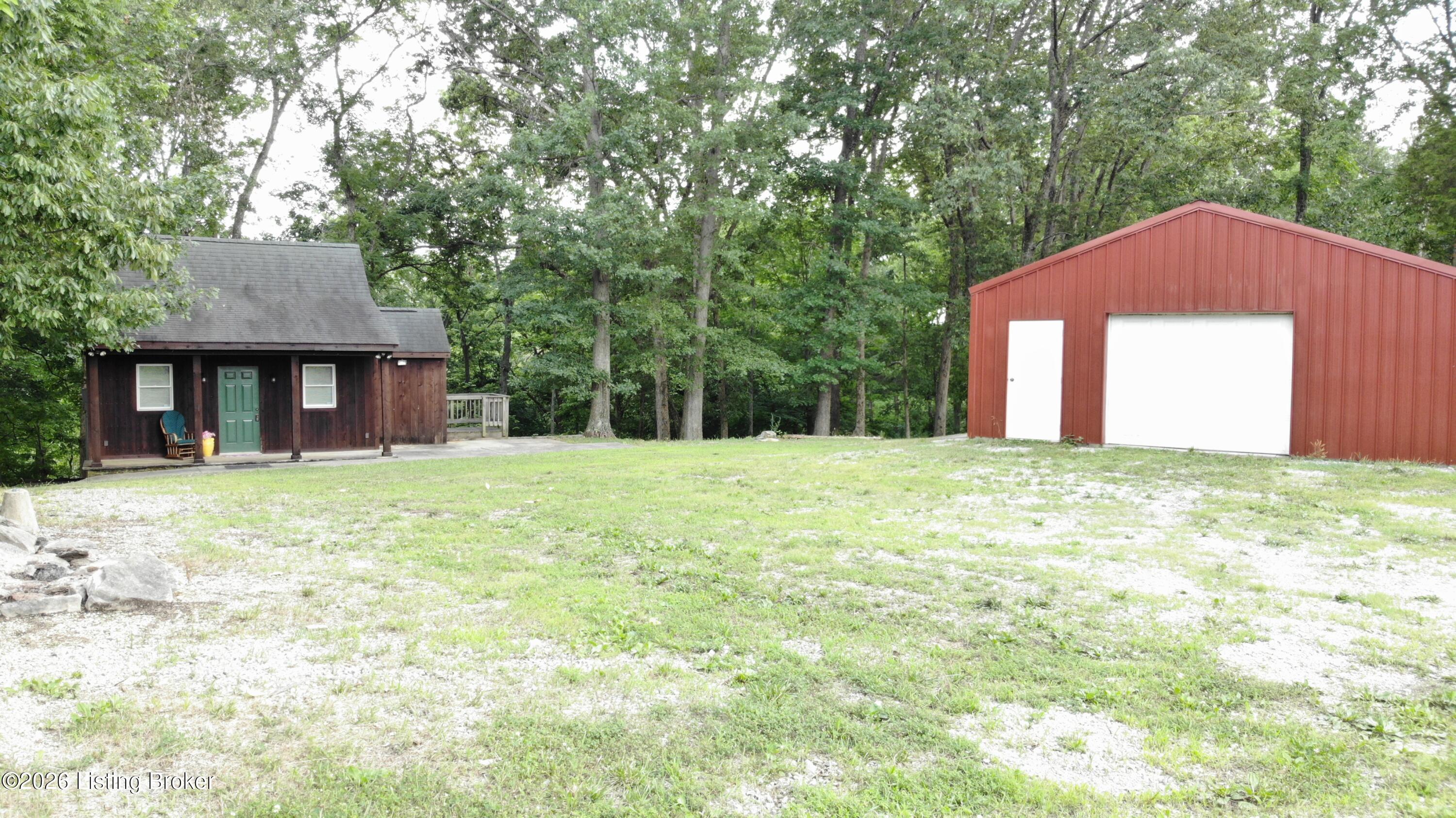 581 Noah's Ln Property Photo 32