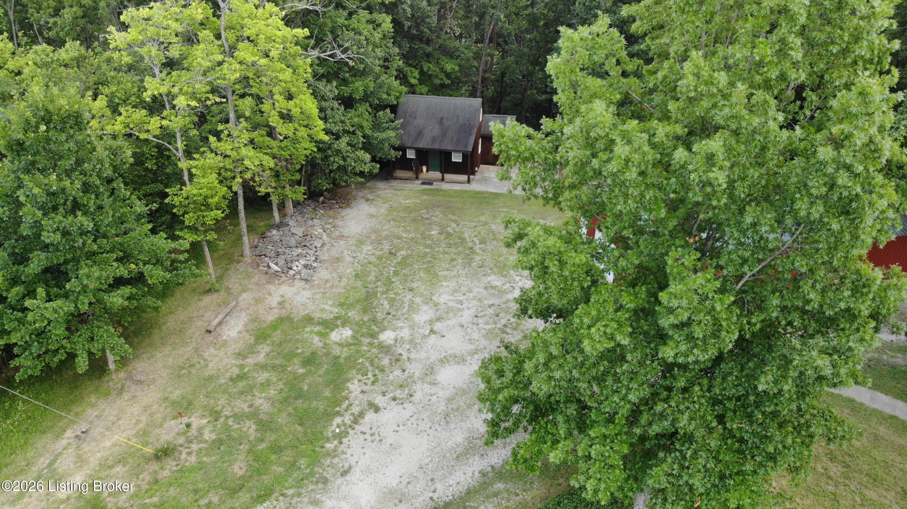 581 Noah's Ln Property Photo 33