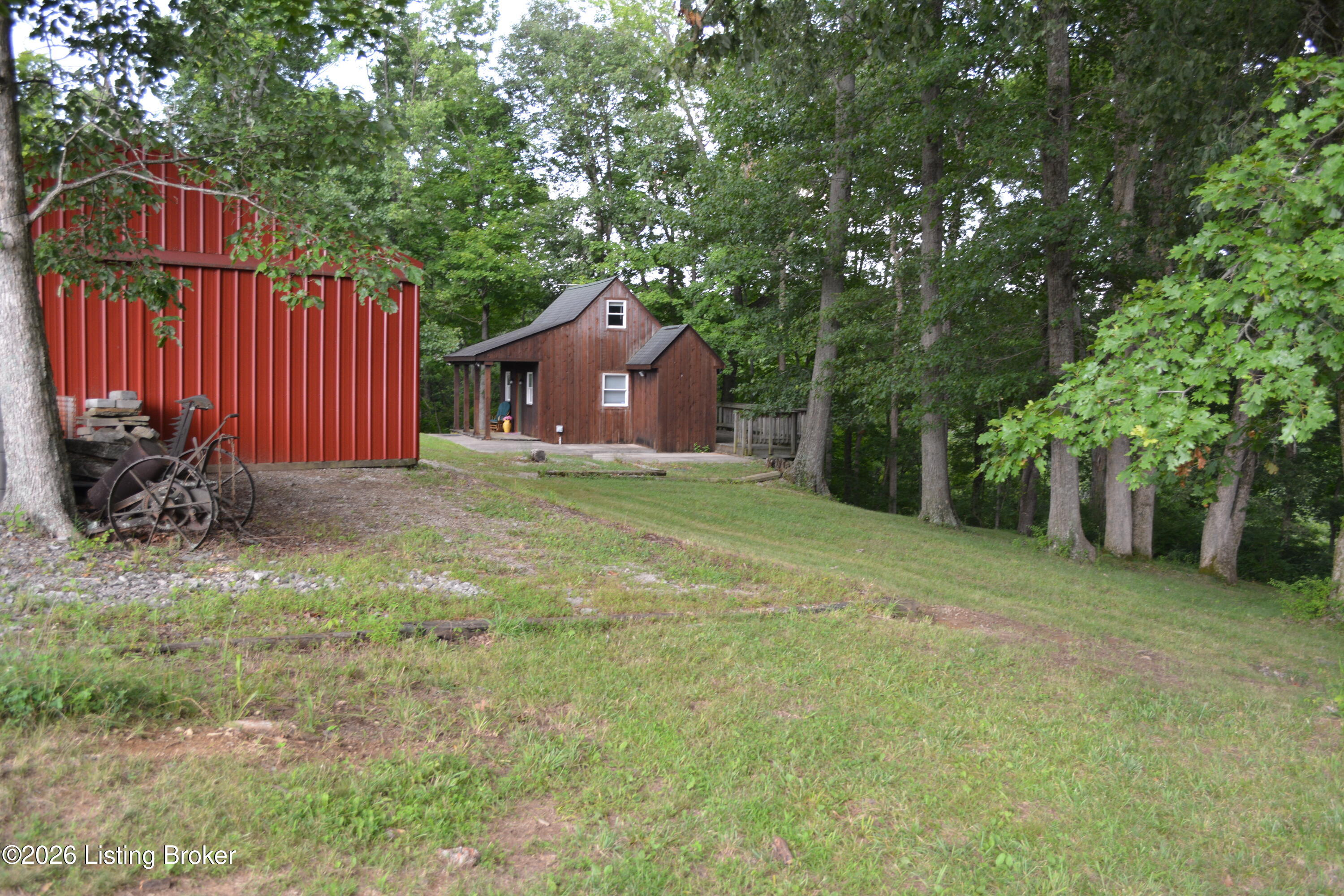 581 Noah's Ln Property Photo 37