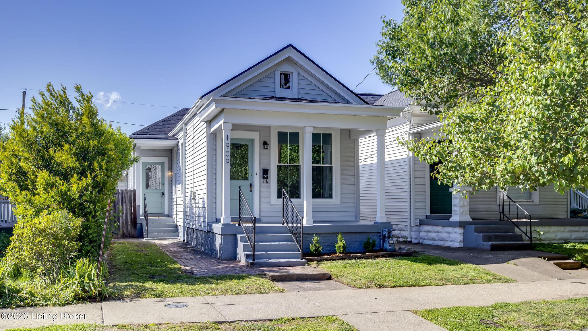 1909 Bonnycastle Ave Property Photo 1