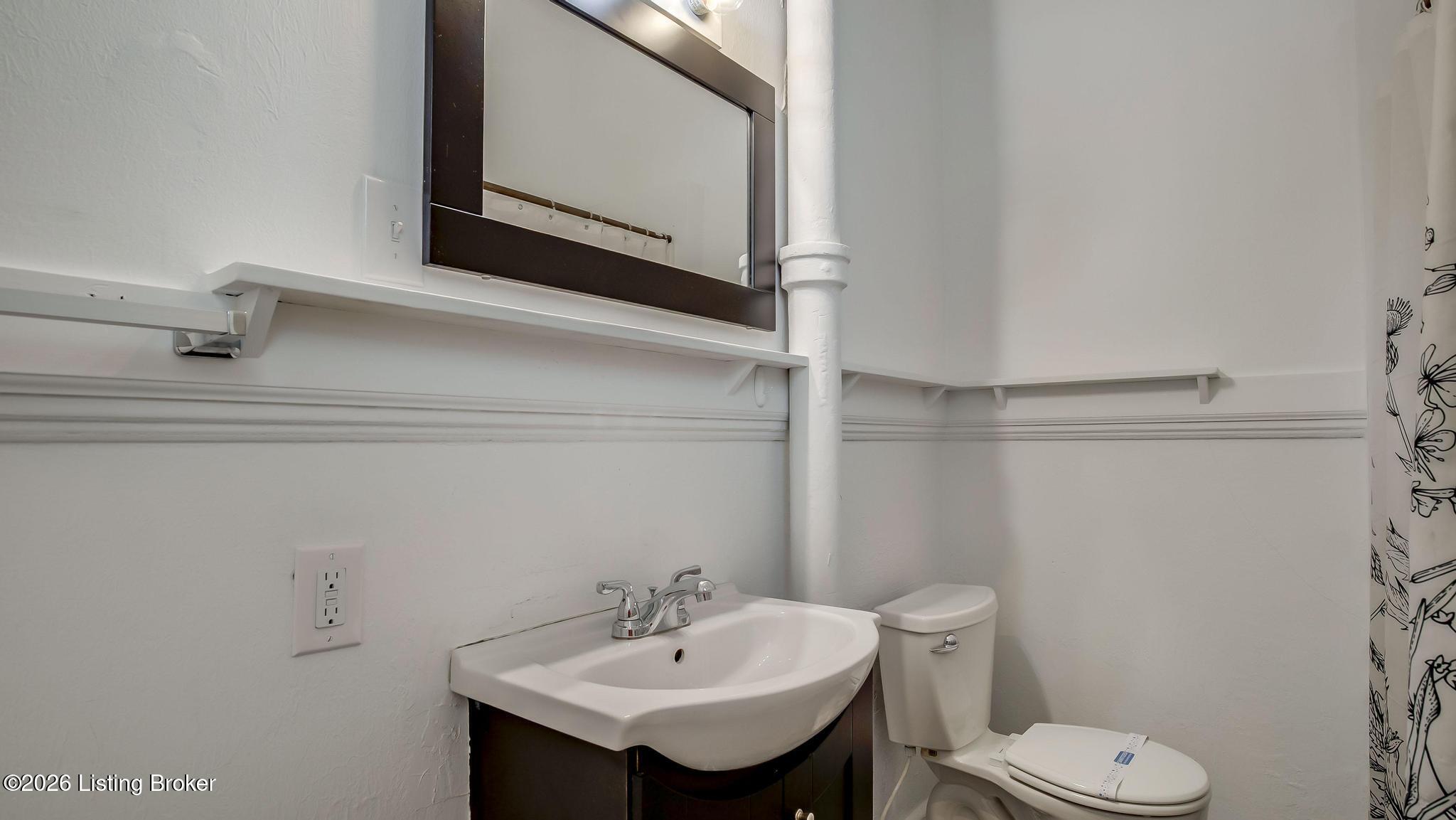 1909 Bonnycastle Ave Property Photo 15