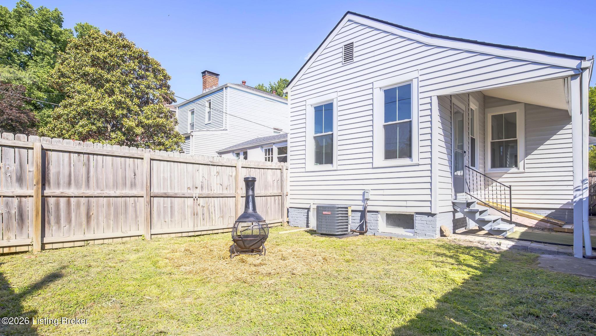 1909 Bonnycastle Ave Property Photo 32