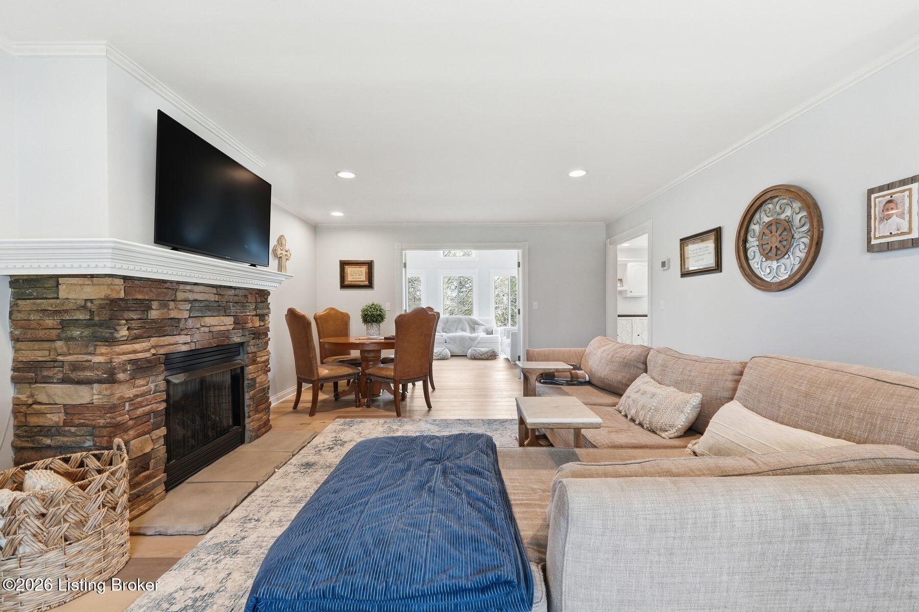 145 Stony Point Ct Property Photo 8