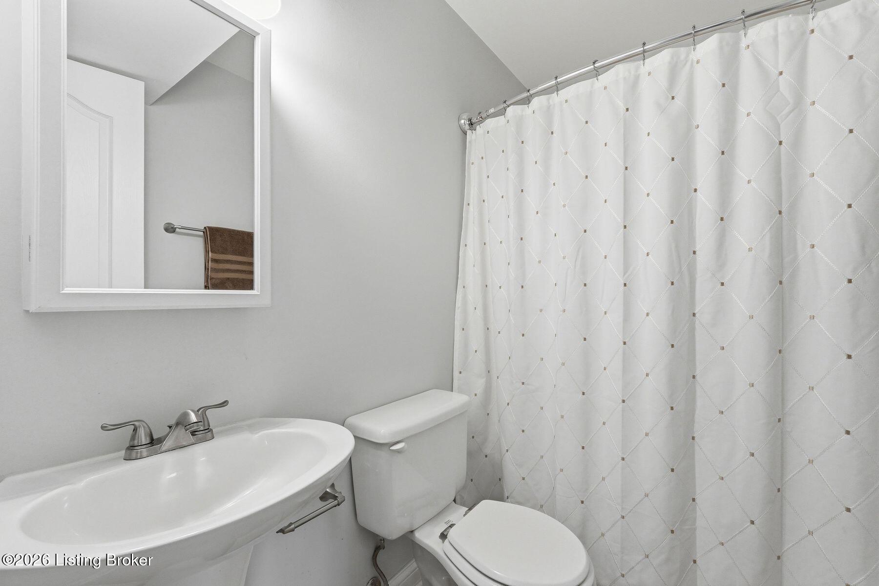 145 Stony Point Ct Property Photo 36