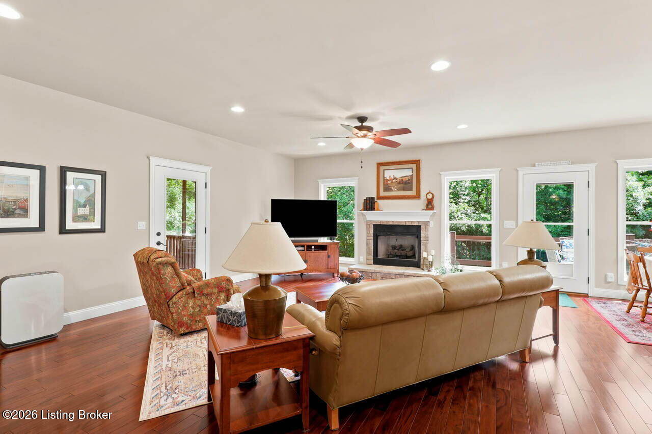 137 Dublin Dr Property Photo 14