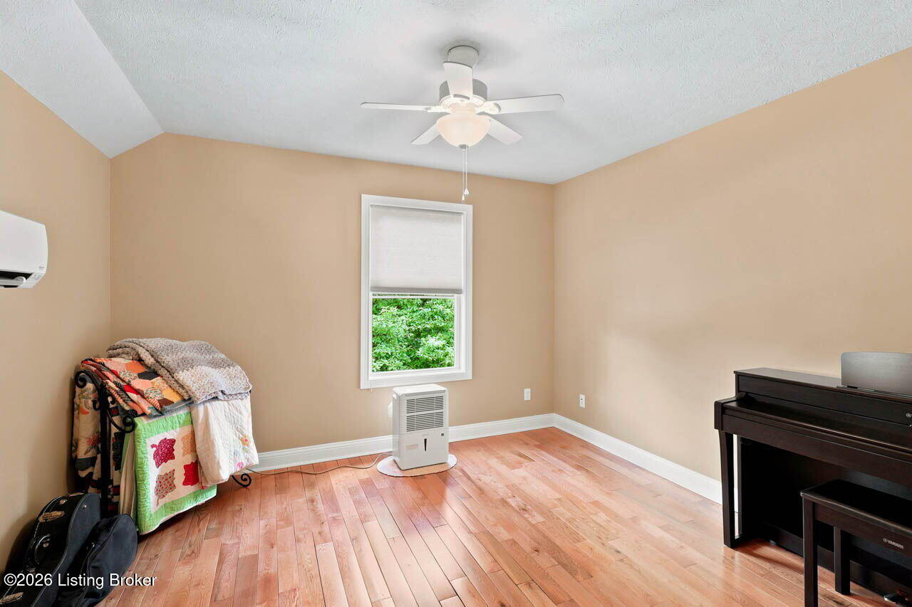 137 Dublin Dr Property Photo 43