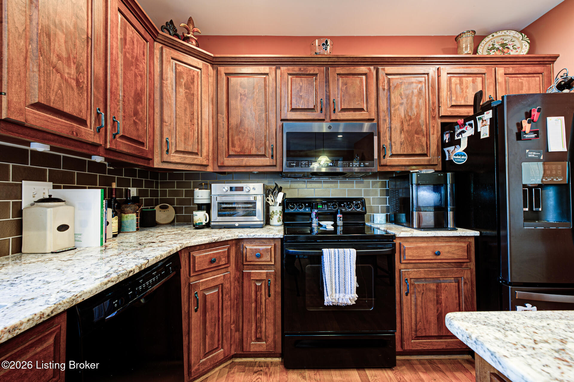7915 Kendrick Crossing Ln Property Photo 13
