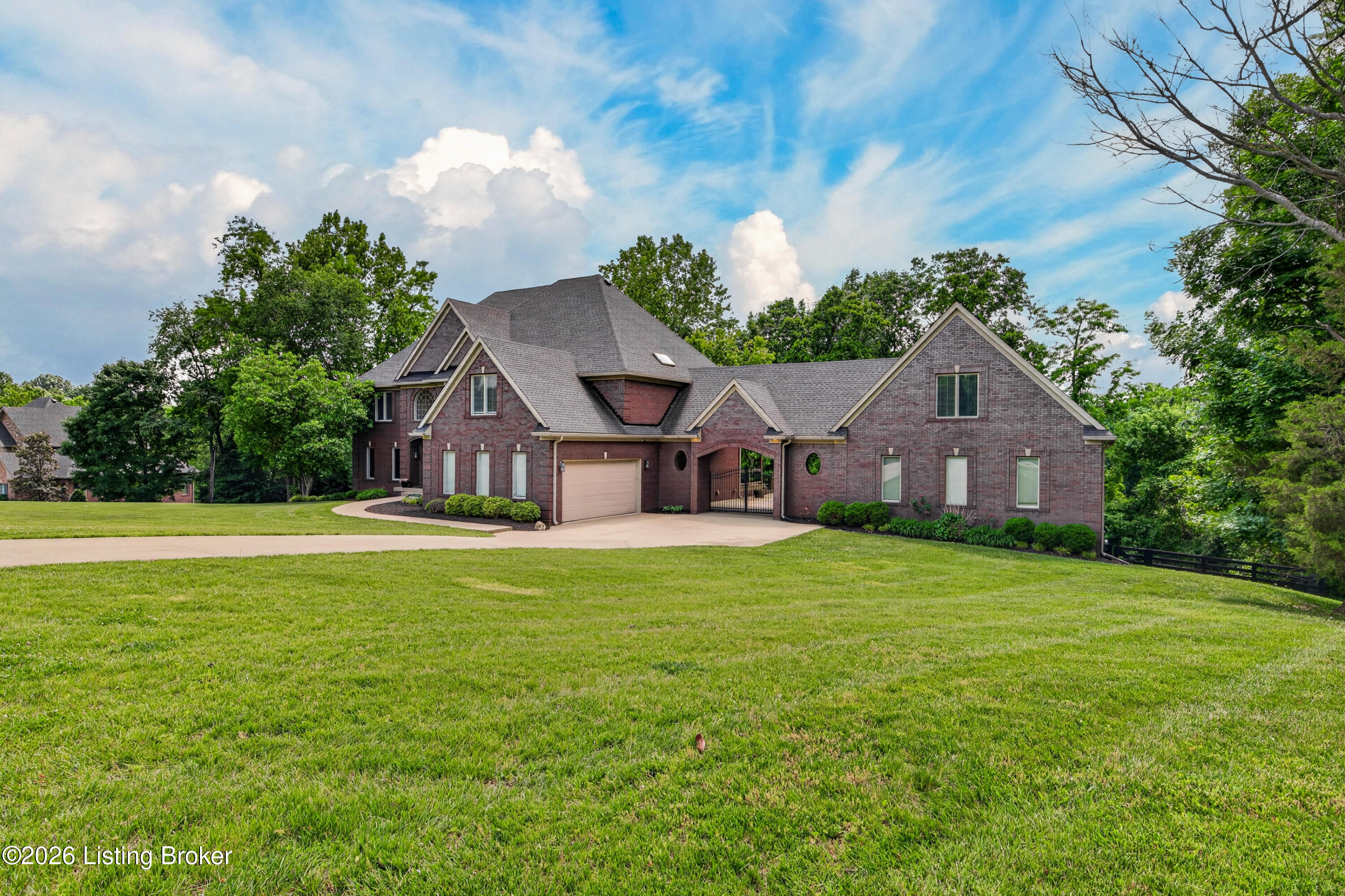 12307 Ridgeview Dr Property Photo 2