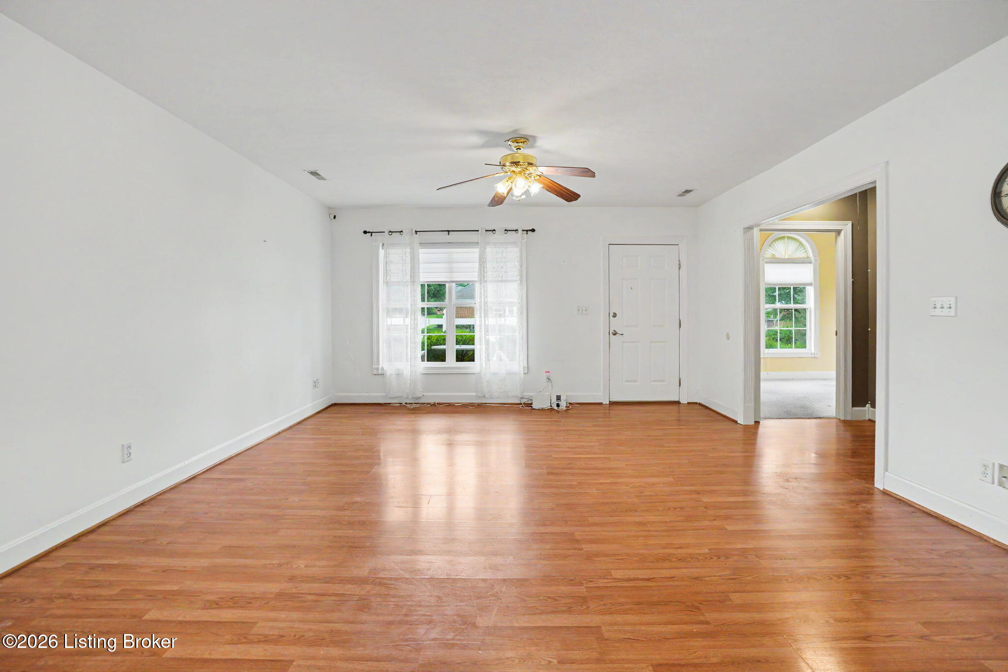 8537 Applegate Village Dr Property Photo 18