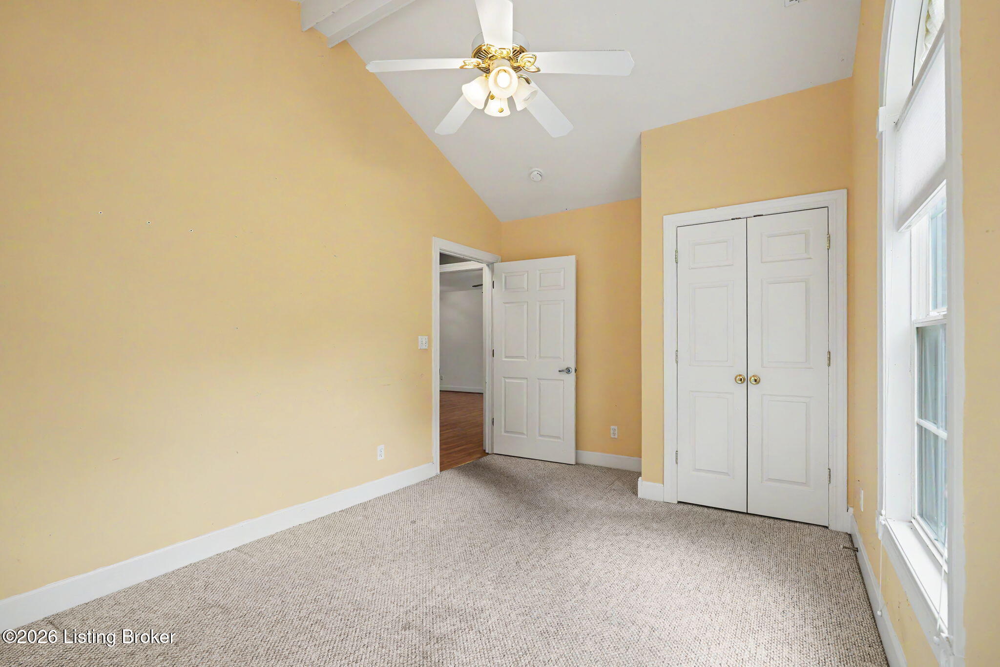 8537 Applegate Village Dr Property Photo 28