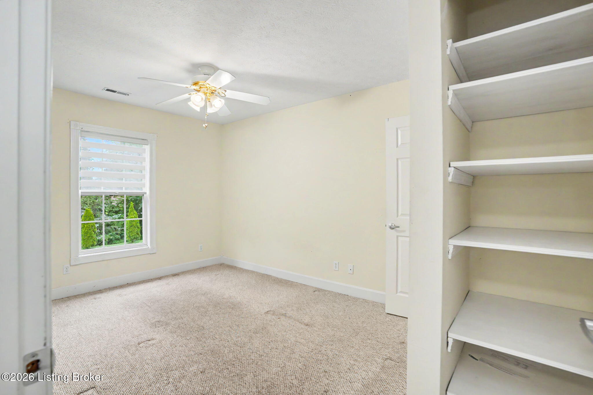 8537 Applegate Village Dr Property Photo 30