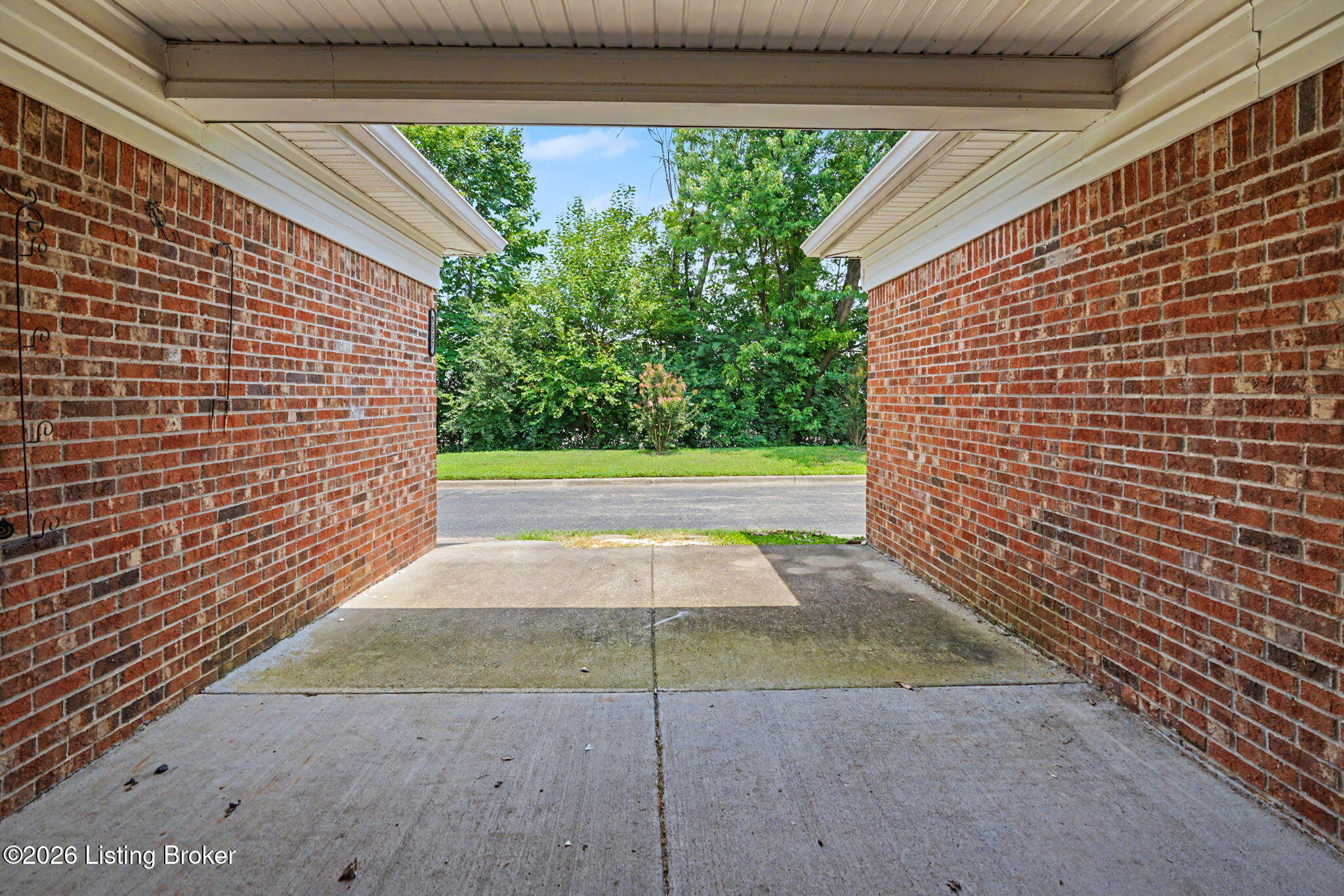 8537 Applegate Village Dr Property Photo 54