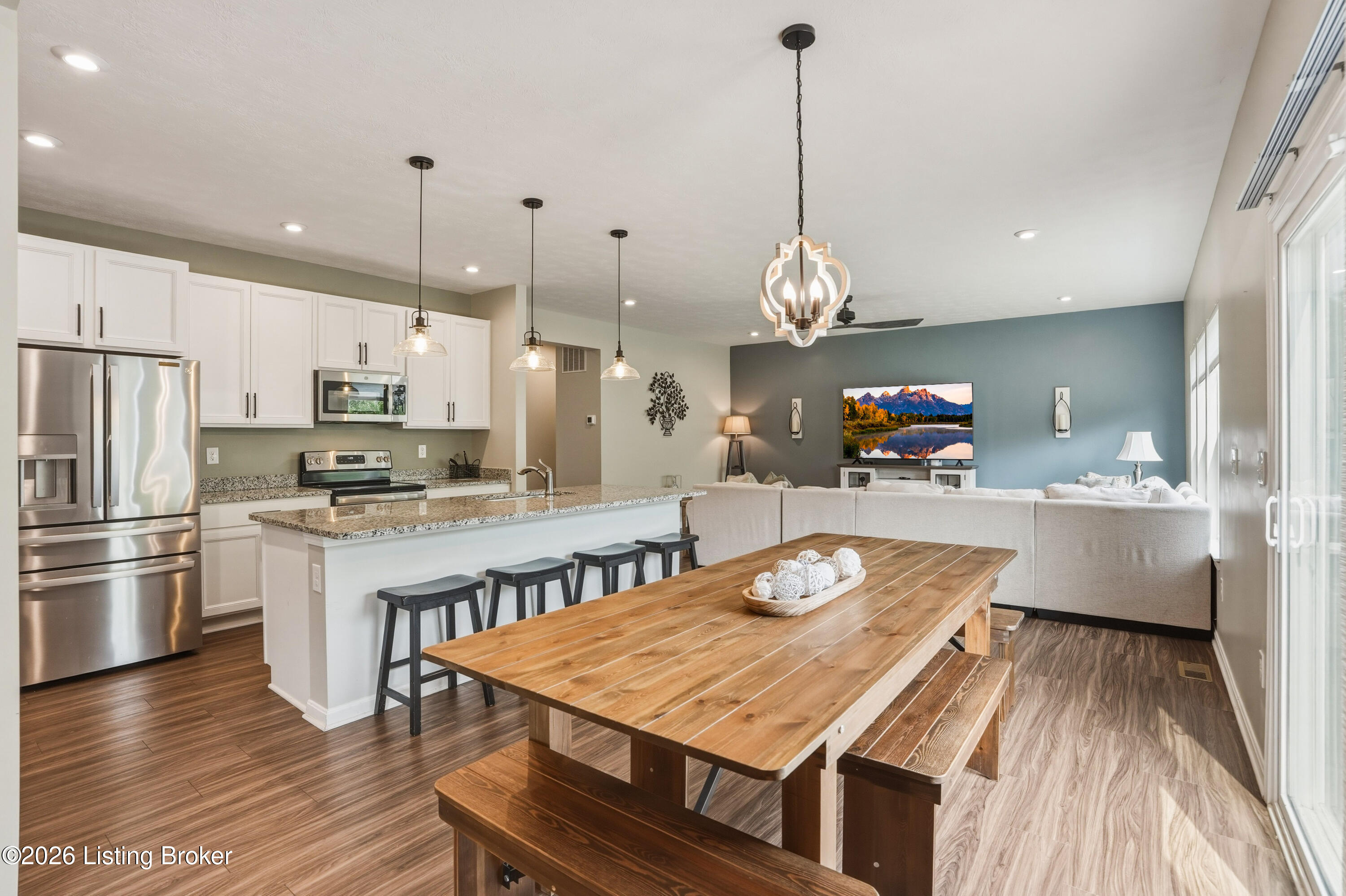 420 Inspiration Ln Property Photo 1