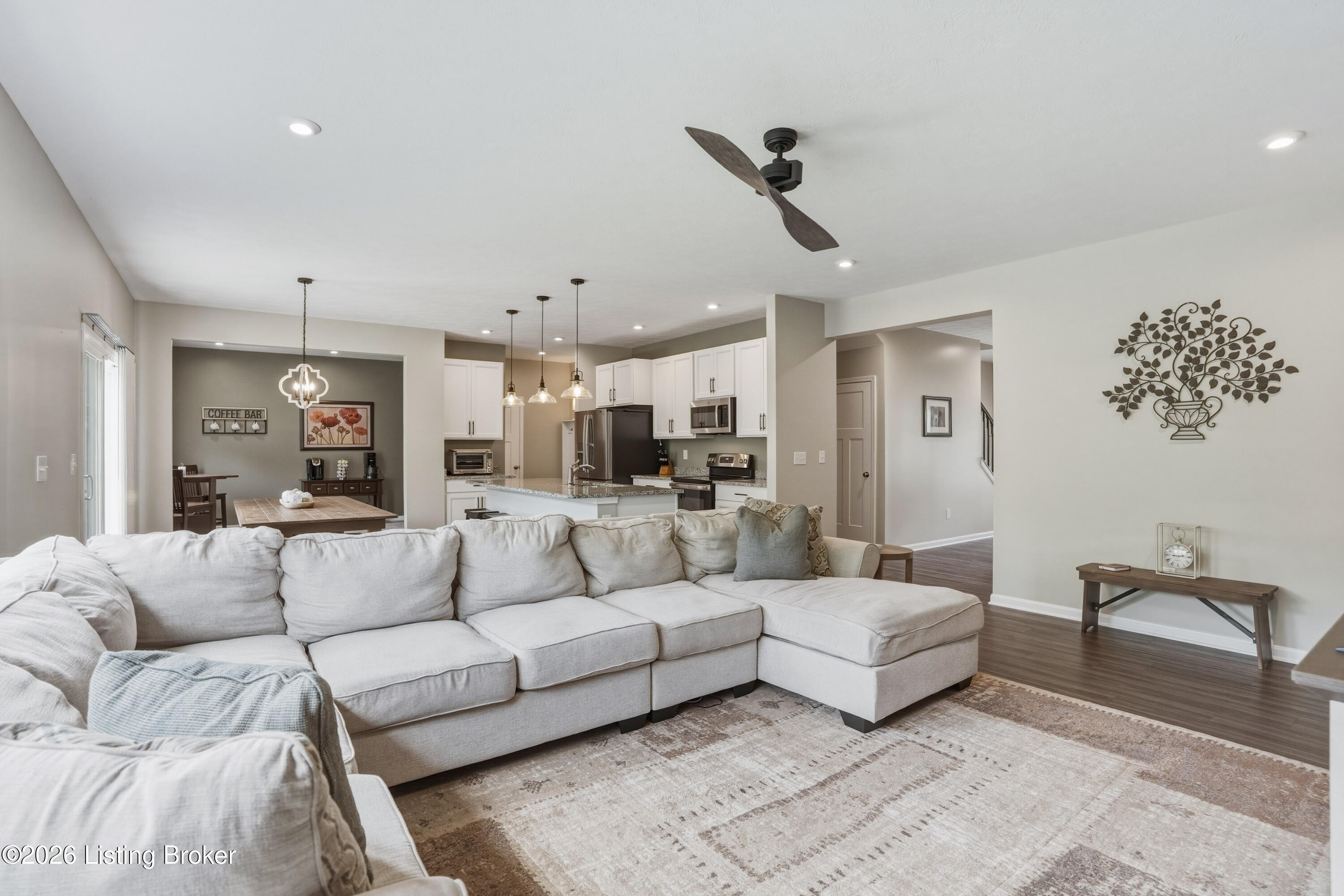 420 Inspiration Ln Property Photo 8
