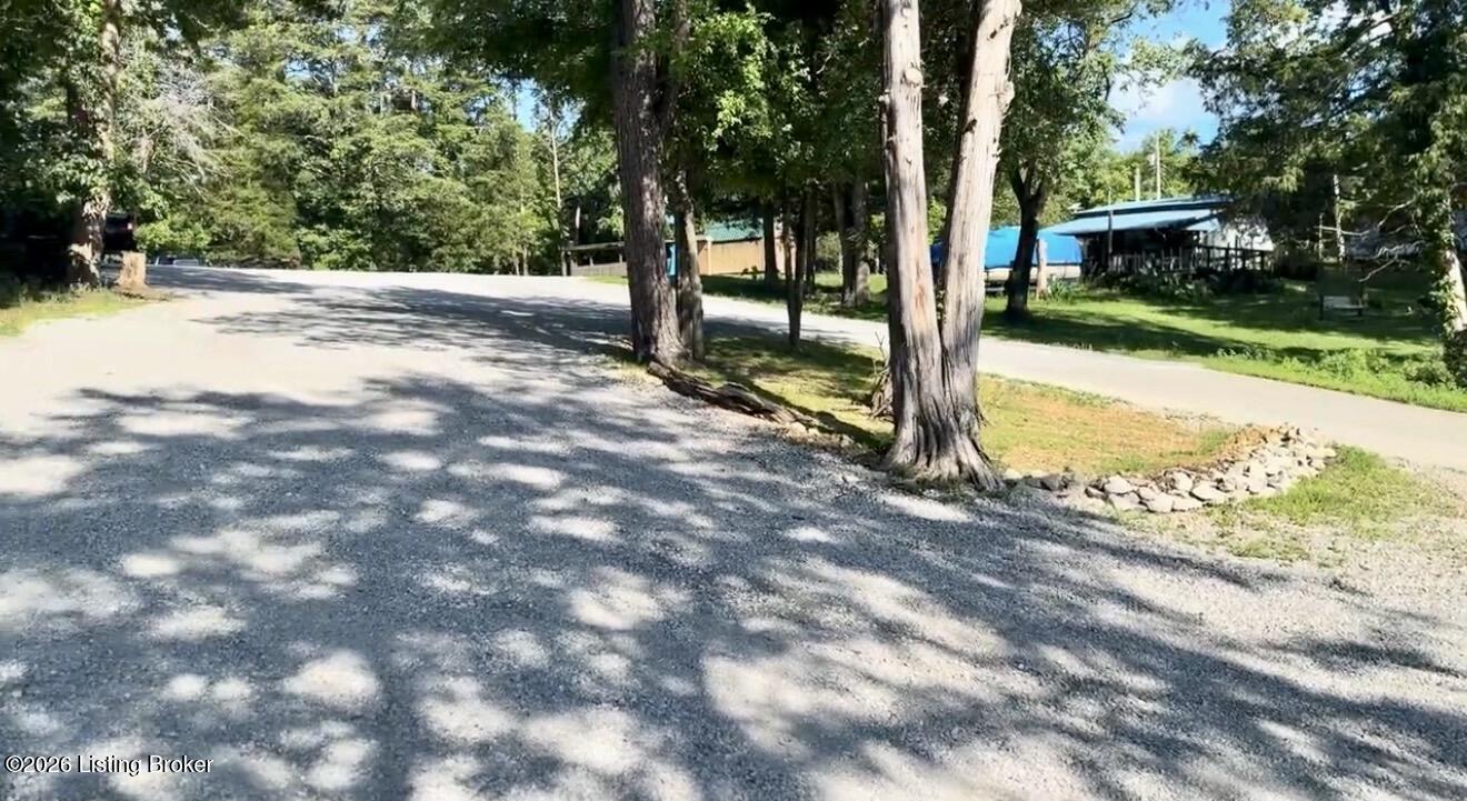 377 Lakeway Dr Property Photo 56