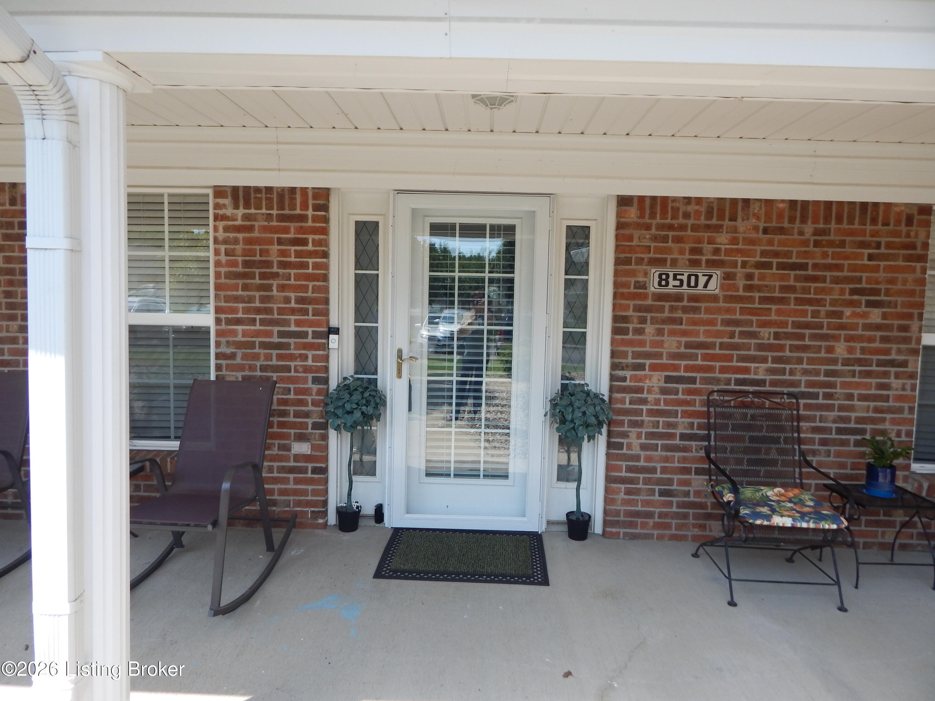 8507 Applegate Village Dr Property Photo 1