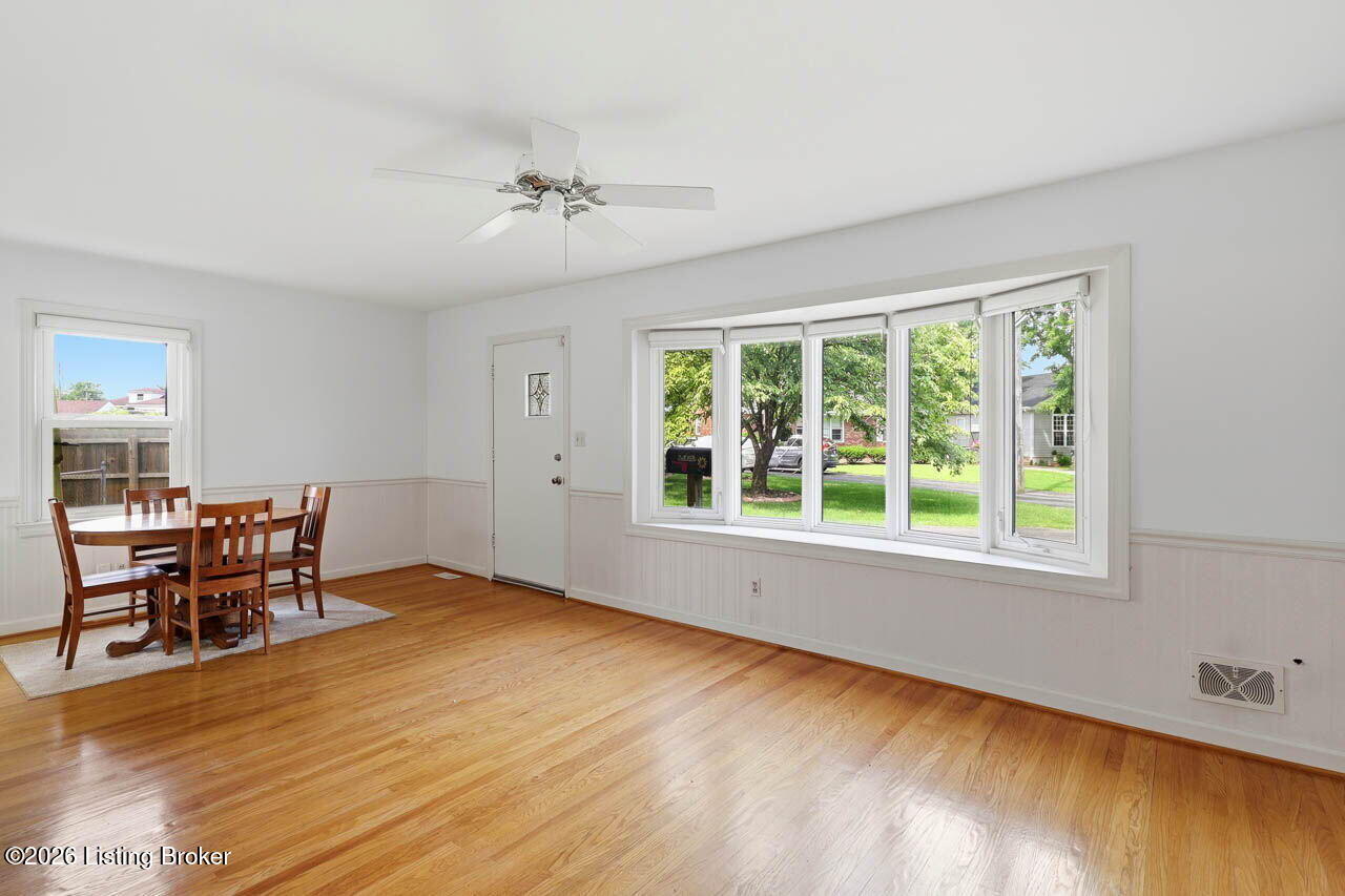 3103 Evon Ct Property Photo 7