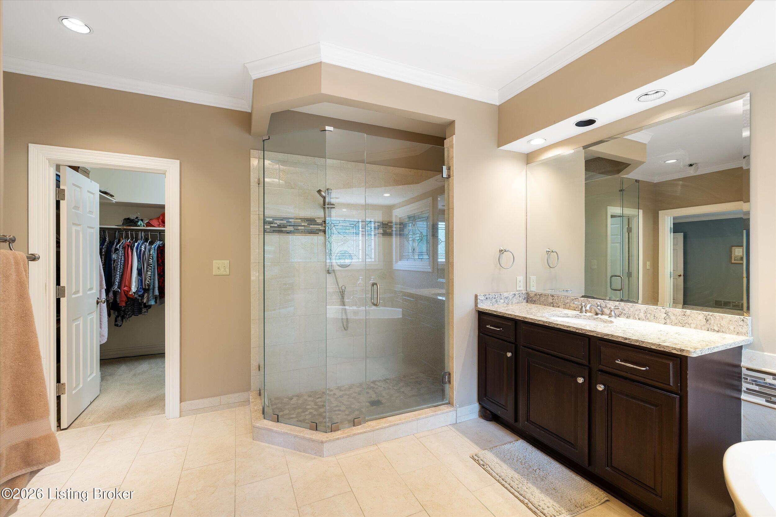6711 Harrods View Cir Property Photo 27