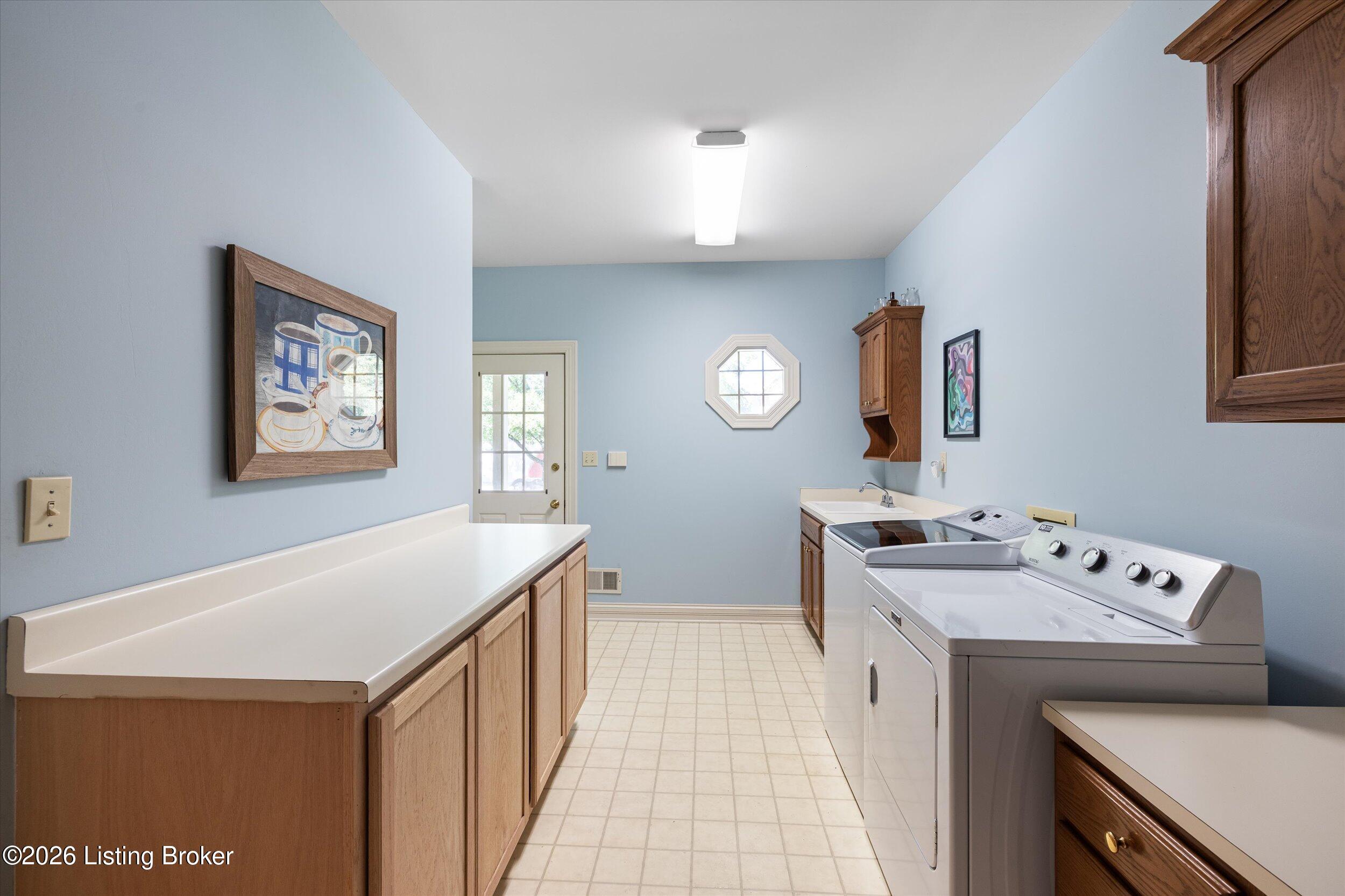 6711 Harrods View Cir Property Photo 40