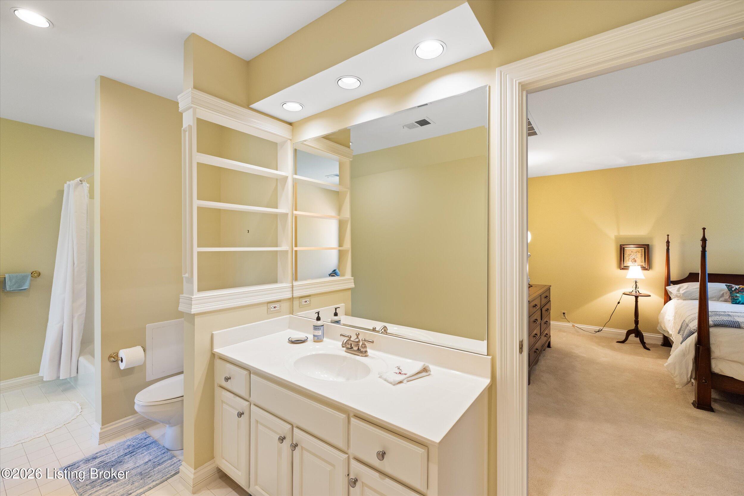 6711 Harrods View Cir Property Photo 55