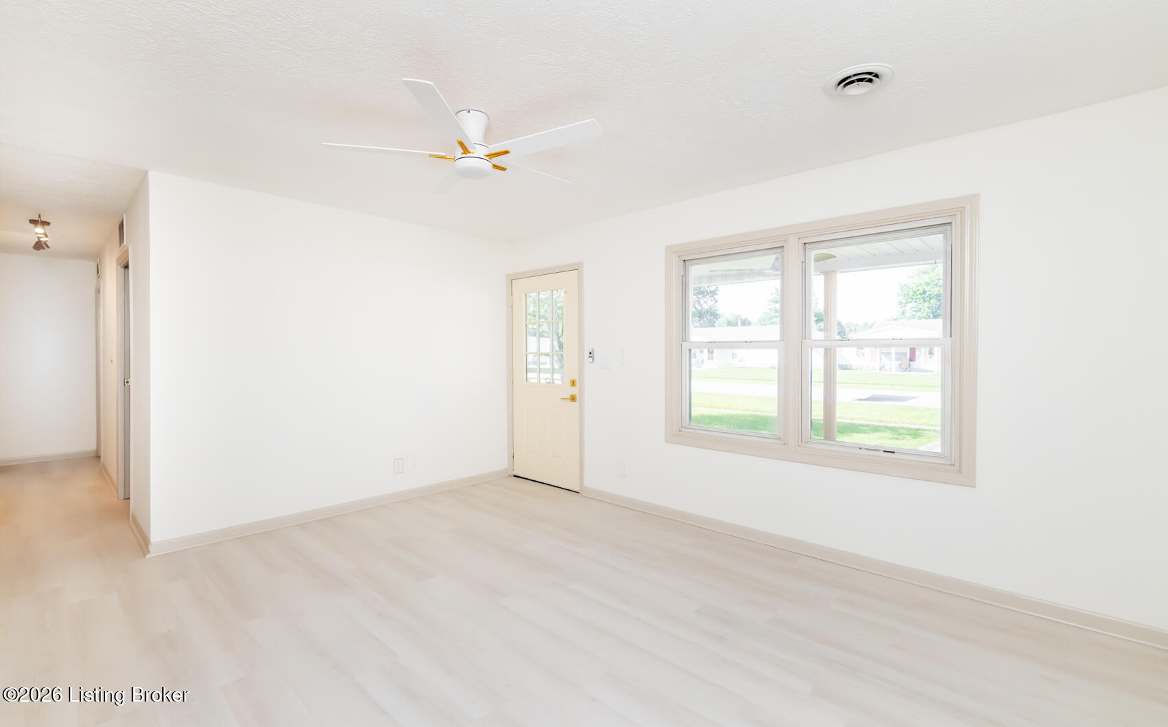2815 Elam Dr Property Photo 4