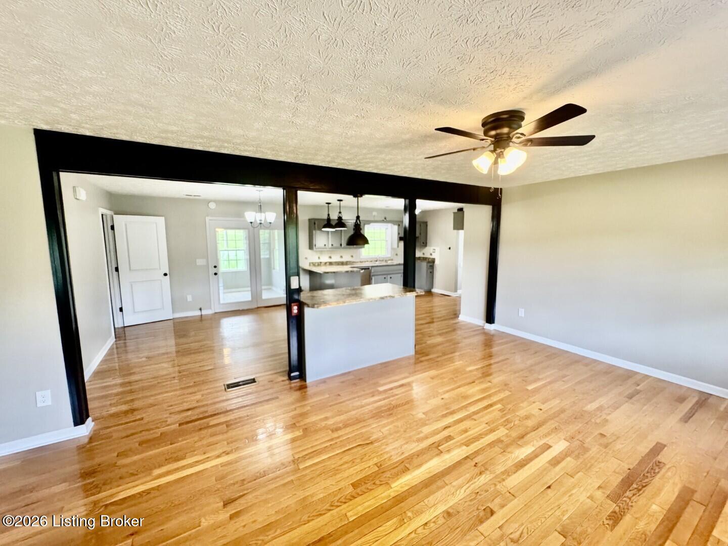 9867 Pottsville Rd Property Photo 8