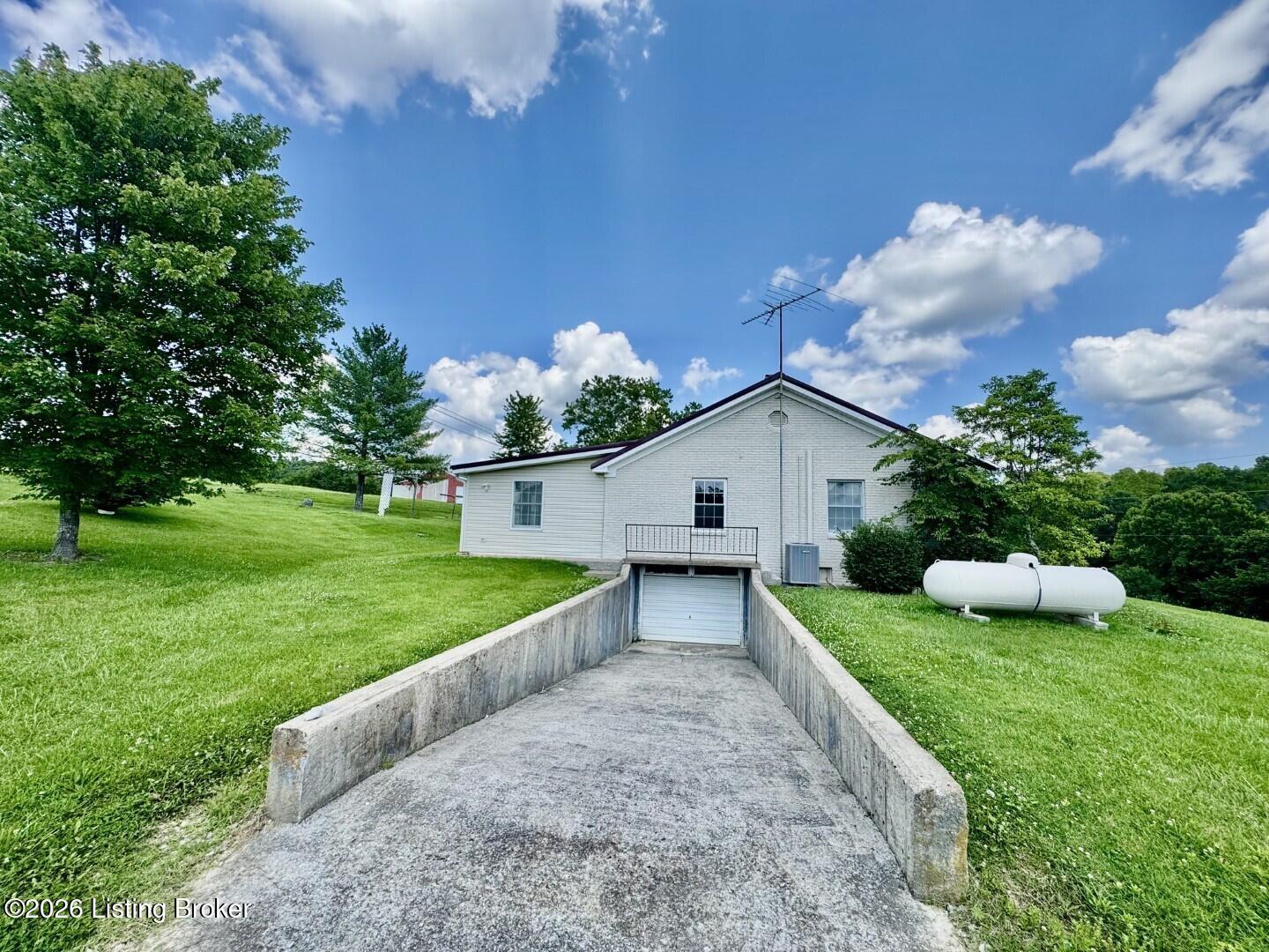 9867 Pottsville Rd Property Photo 34