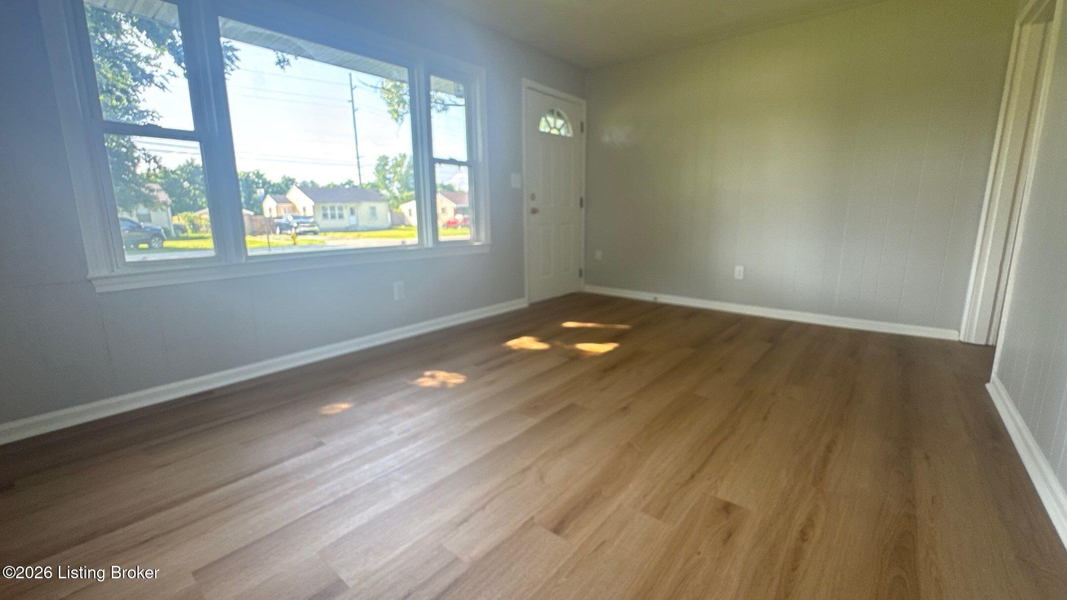 13213 Ashlawn Dr Property Photo 3