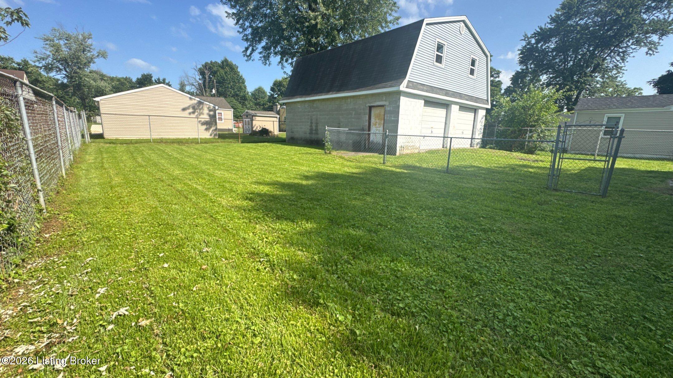 13213 Ashlawn Dr Property Photo 32