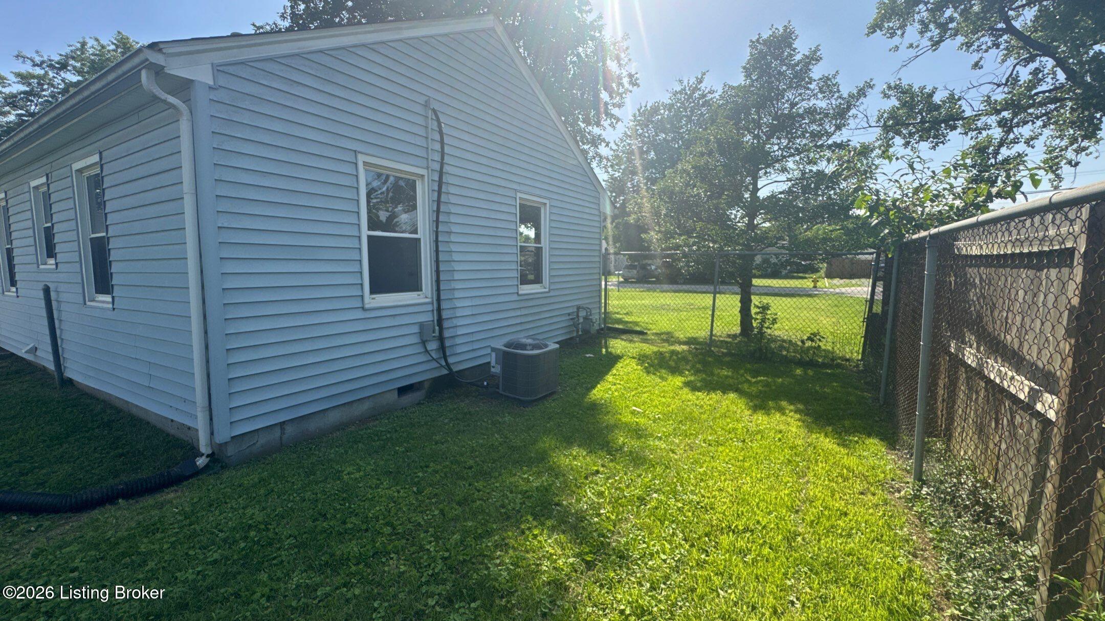 13213 Ashlawn Dr Property Photo 42