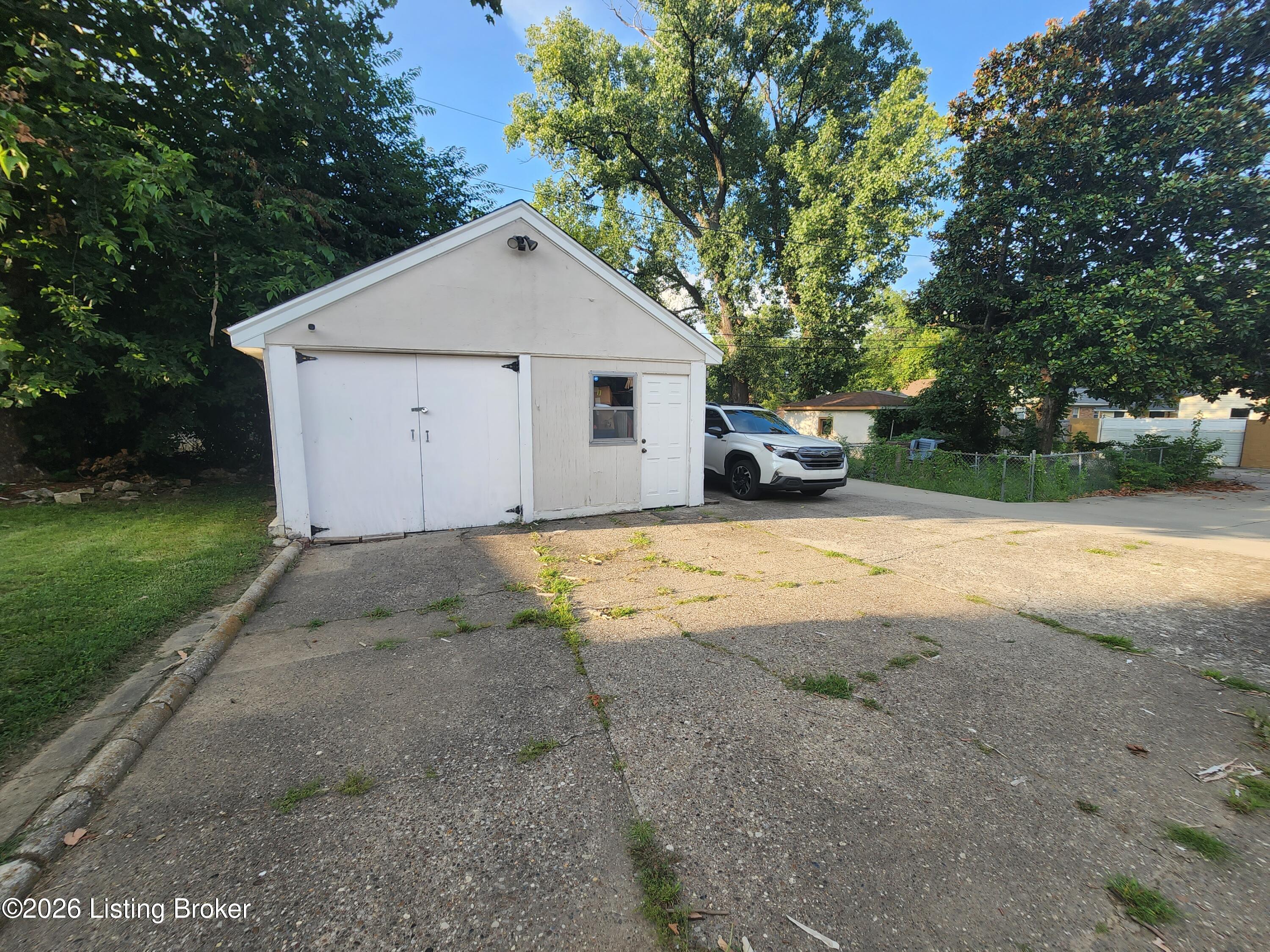 4619 Westchester Ave Property Photo 21