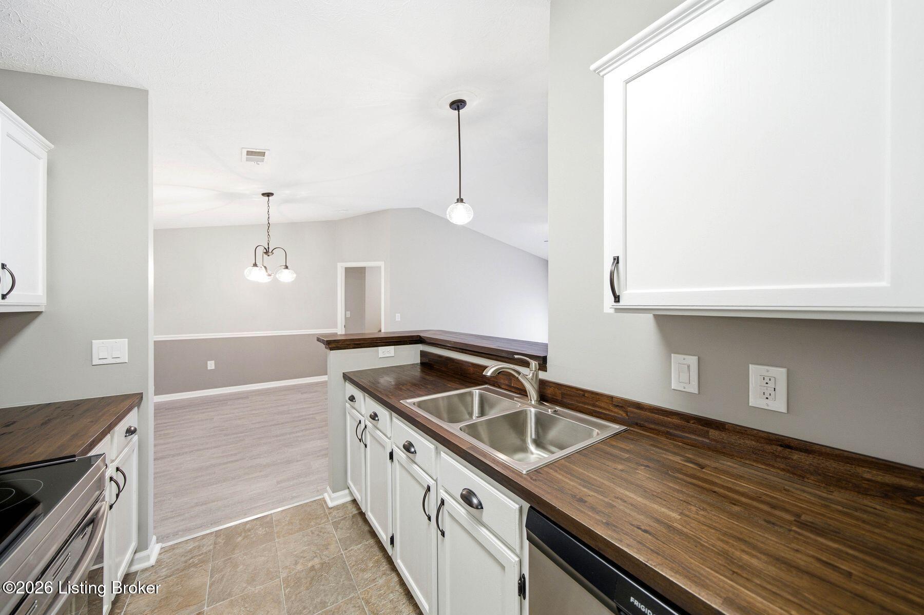 8510 Ambrosse Ln 207 Property Photo 15