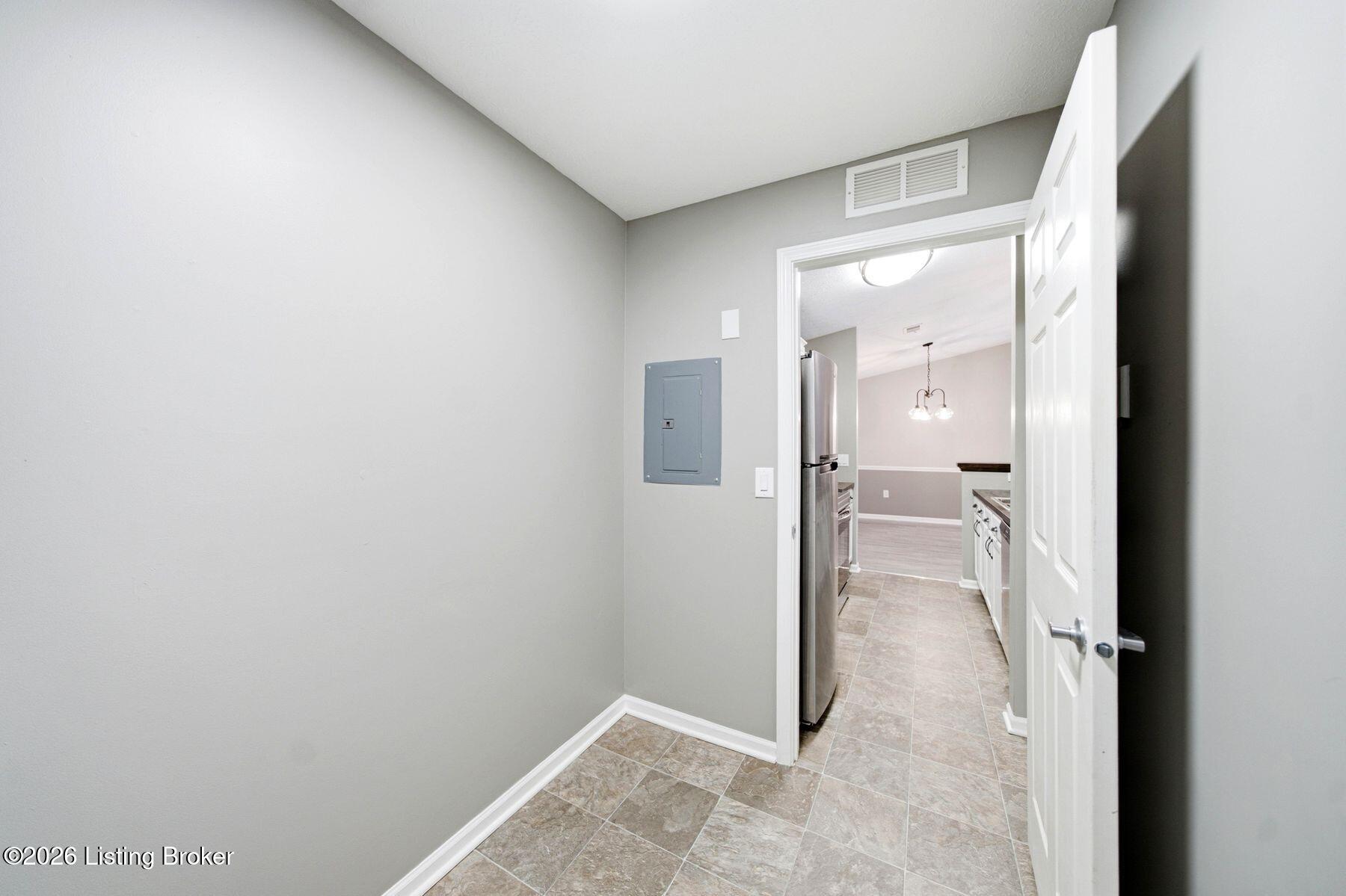8510 Ambrosse Ln 207 Property Photo 18