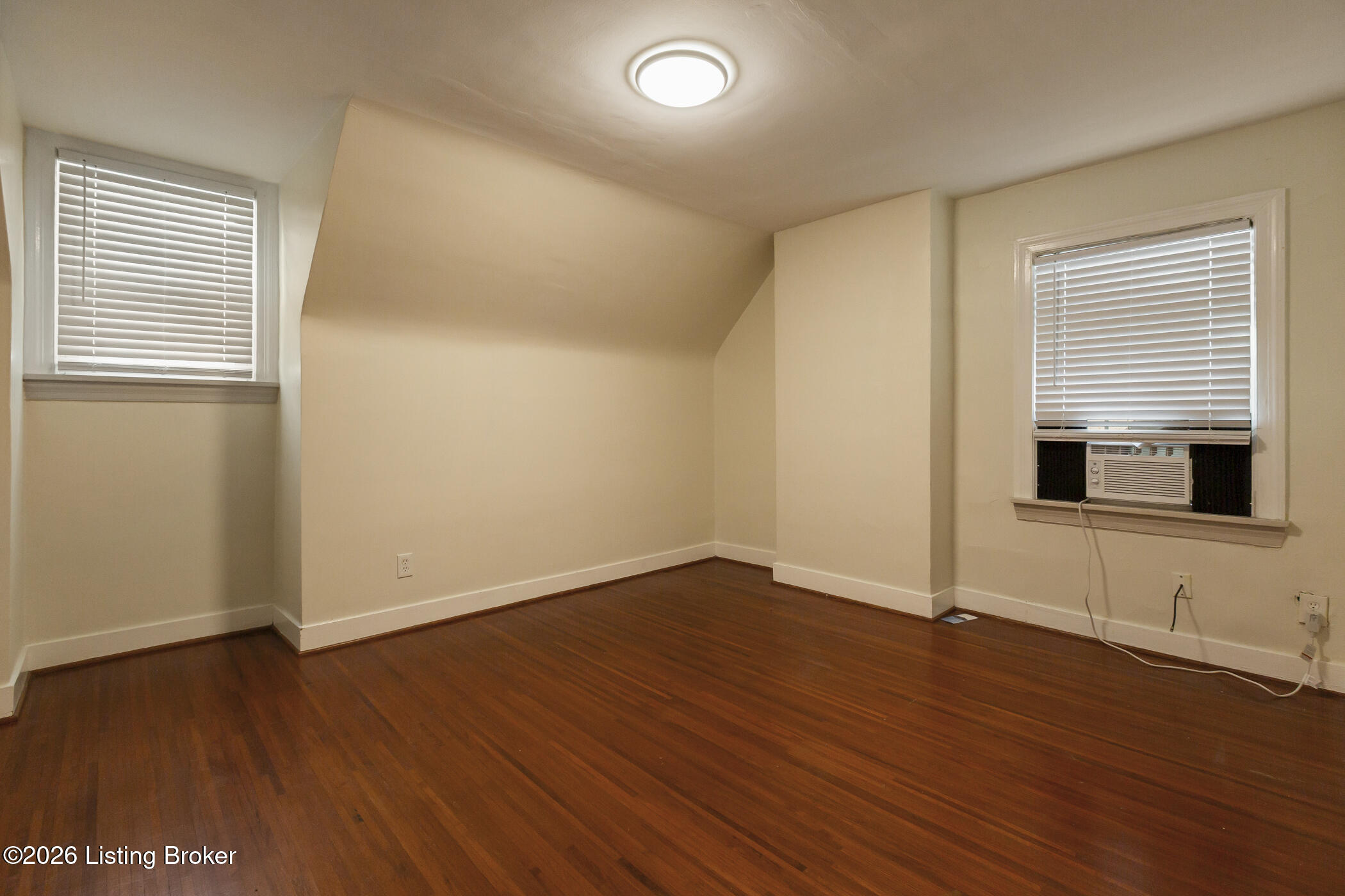 405 Macon Ave Property Photo 21